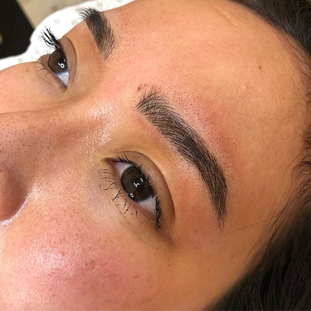 Beautiful feathered brow enhancement 🍂