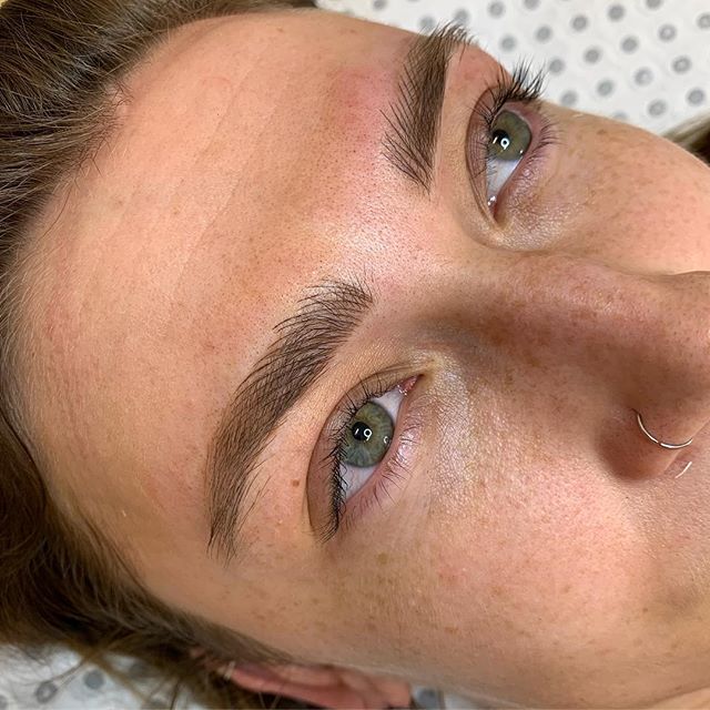 A little brow feathering fix up I did yesterday that had previously been done by another artist (original not my work) that had been feathered too high and well above the hairline / outside of the natural shape. Instead of repeating the mistakes of t