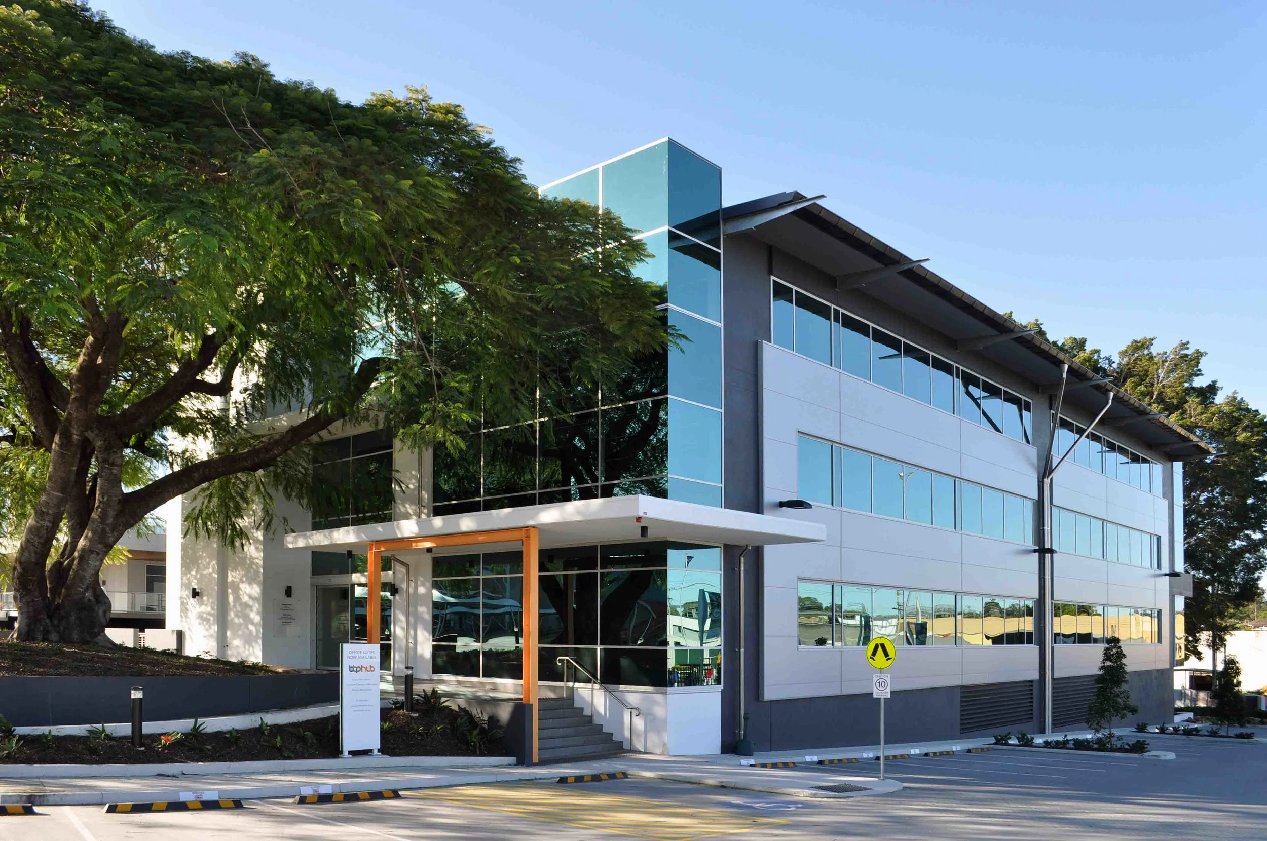 1 Westlink Court