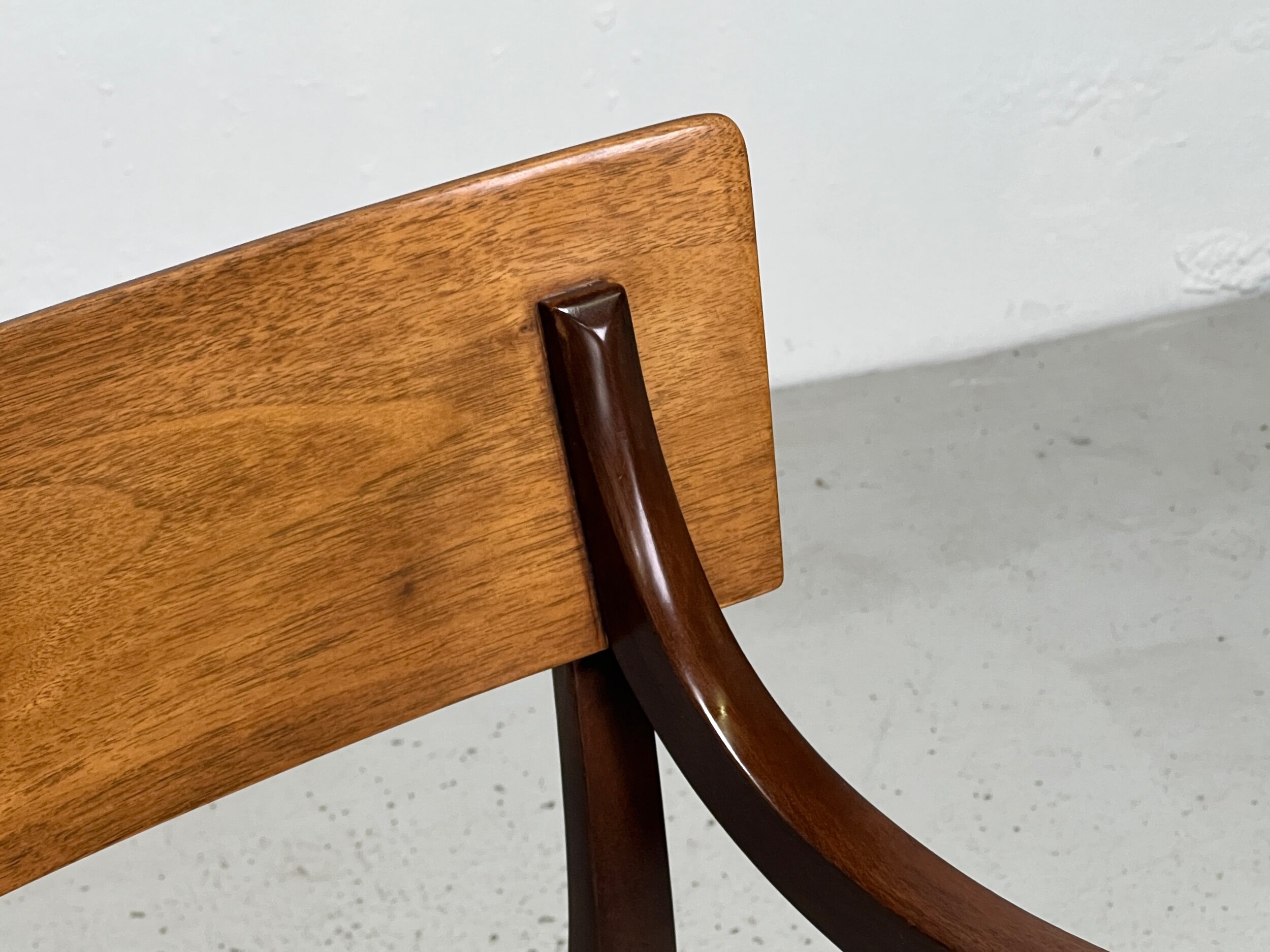 930EF165-FF8C-4070-9EC5-4484DE0024BD