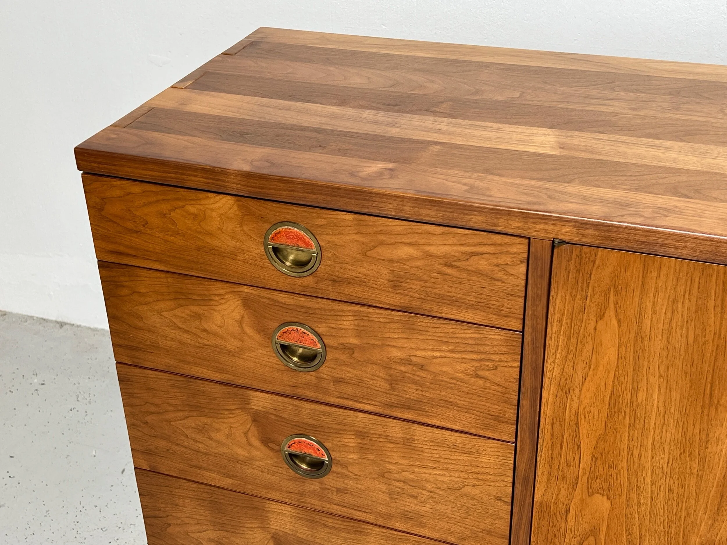 690FF52B-85B1-4F1B-922B-C8DD498B4FDB