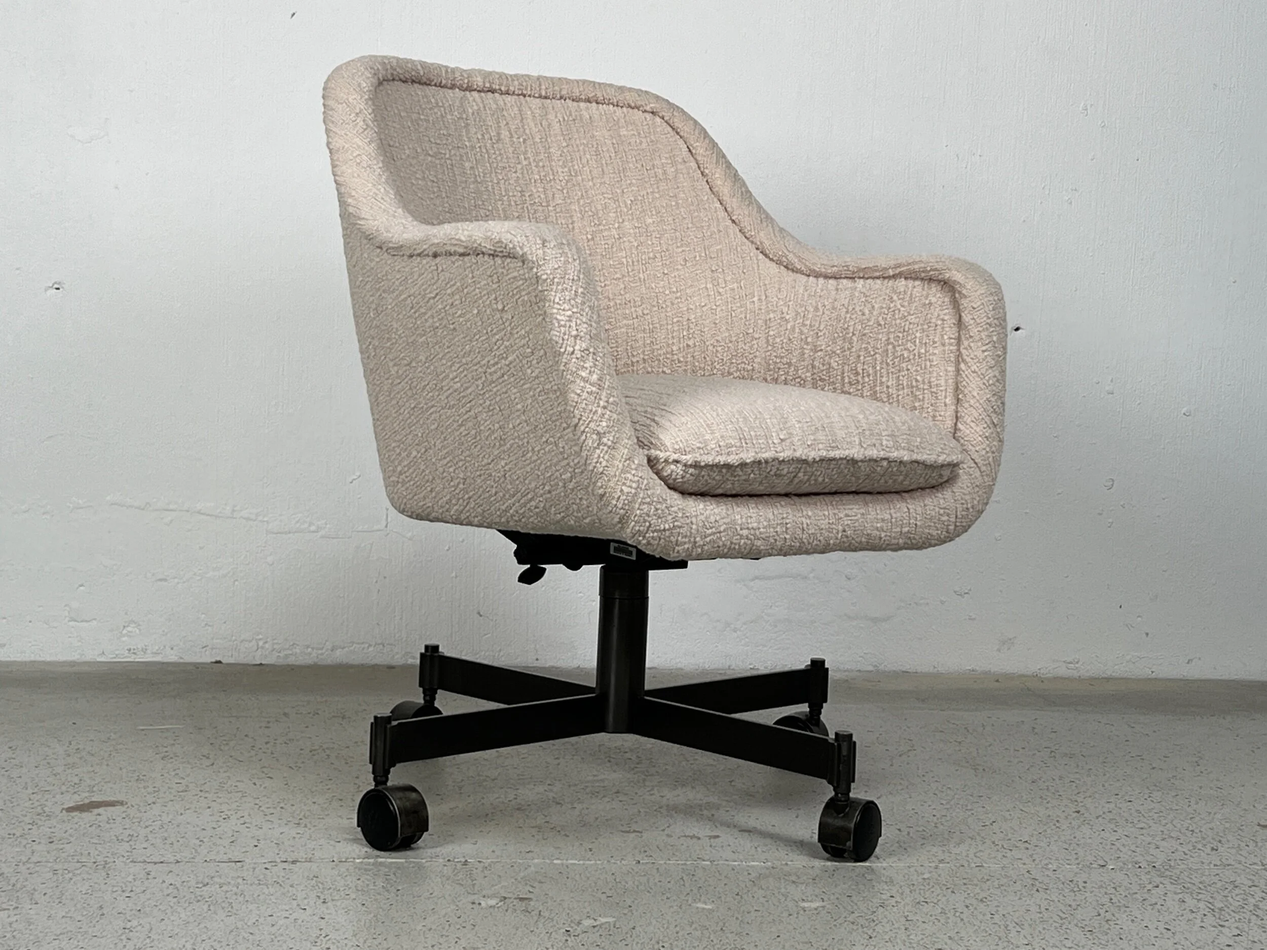 2D26B9EB-1115-4240-9308-DEB0BFD7E935