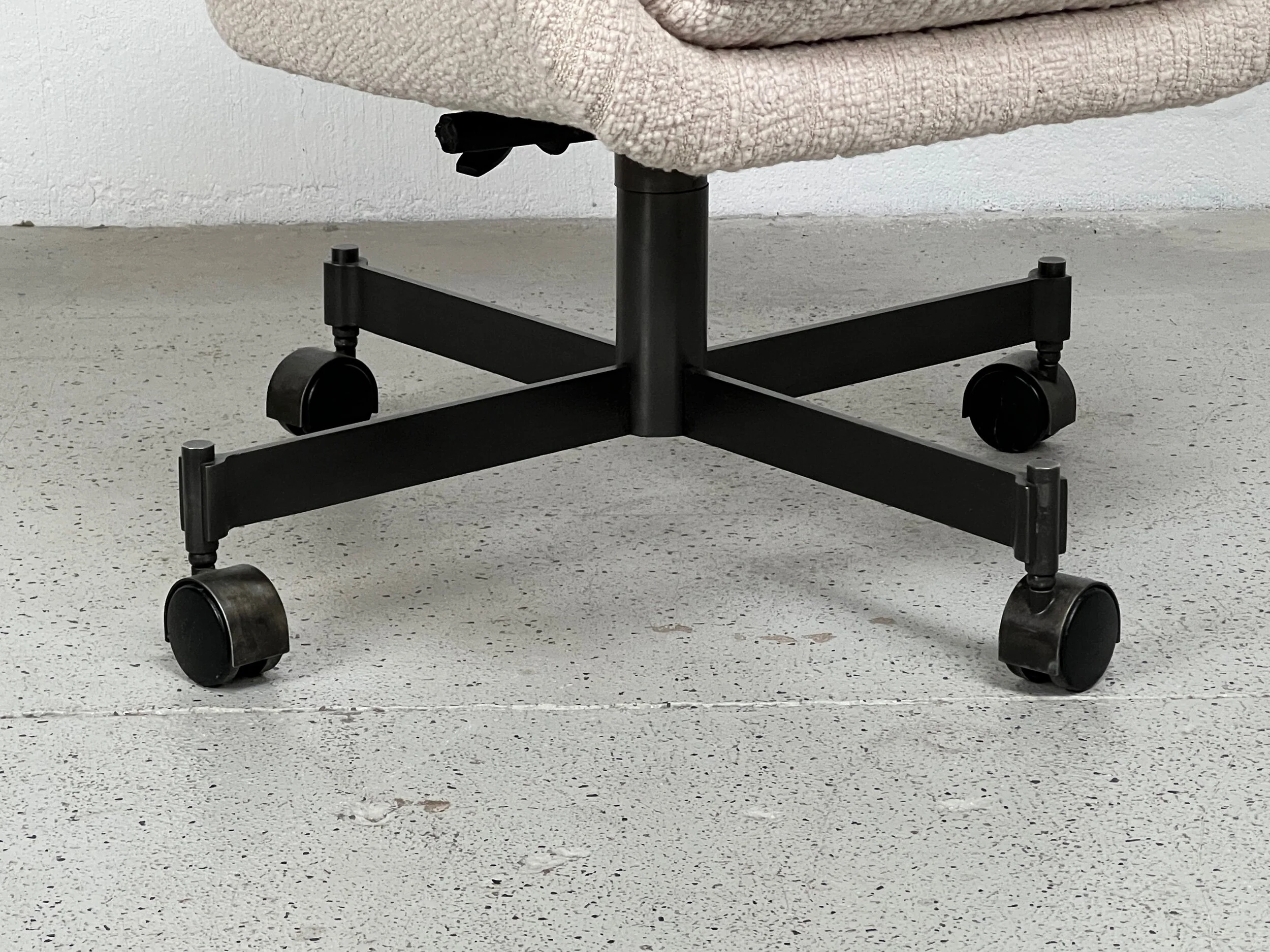 C3D6A90A-C779-4A3D-AEA4-CFF8B73C3DCF