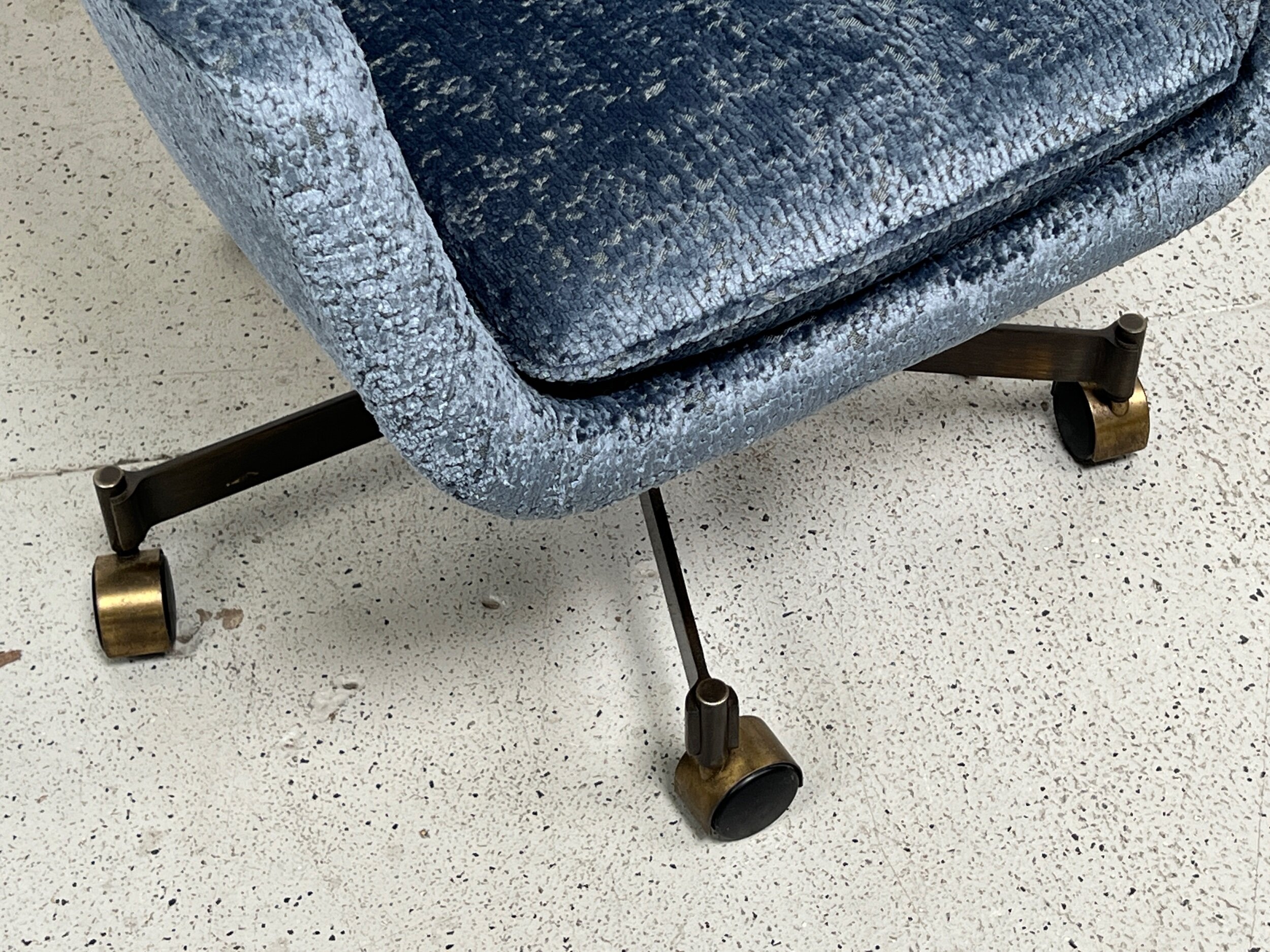 E25A739F-4EA3-4F3D-A9B1-E325FD2BBFDF