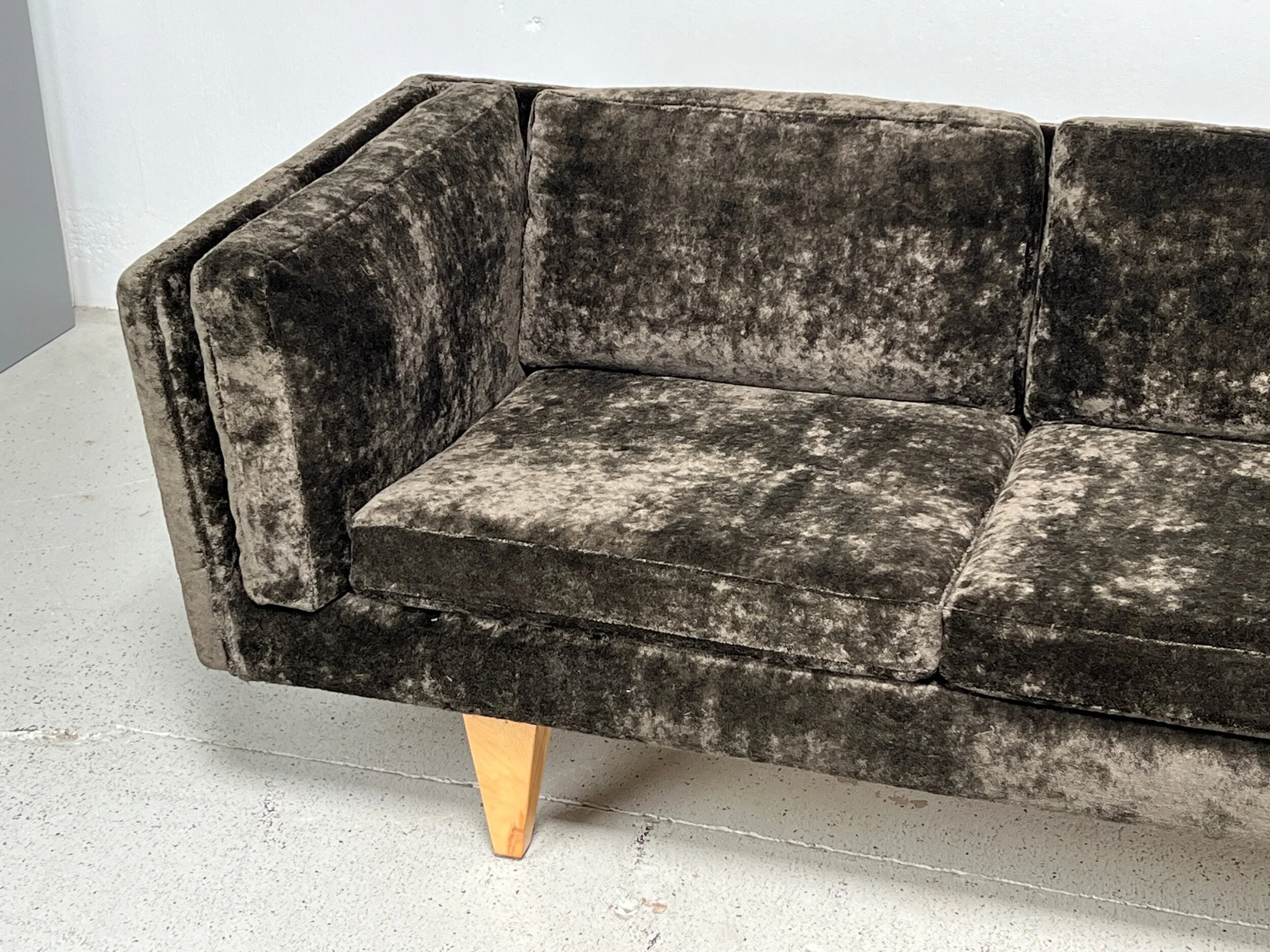 6B651F80-ADFA-4B10-810F-4D5F97C33F99