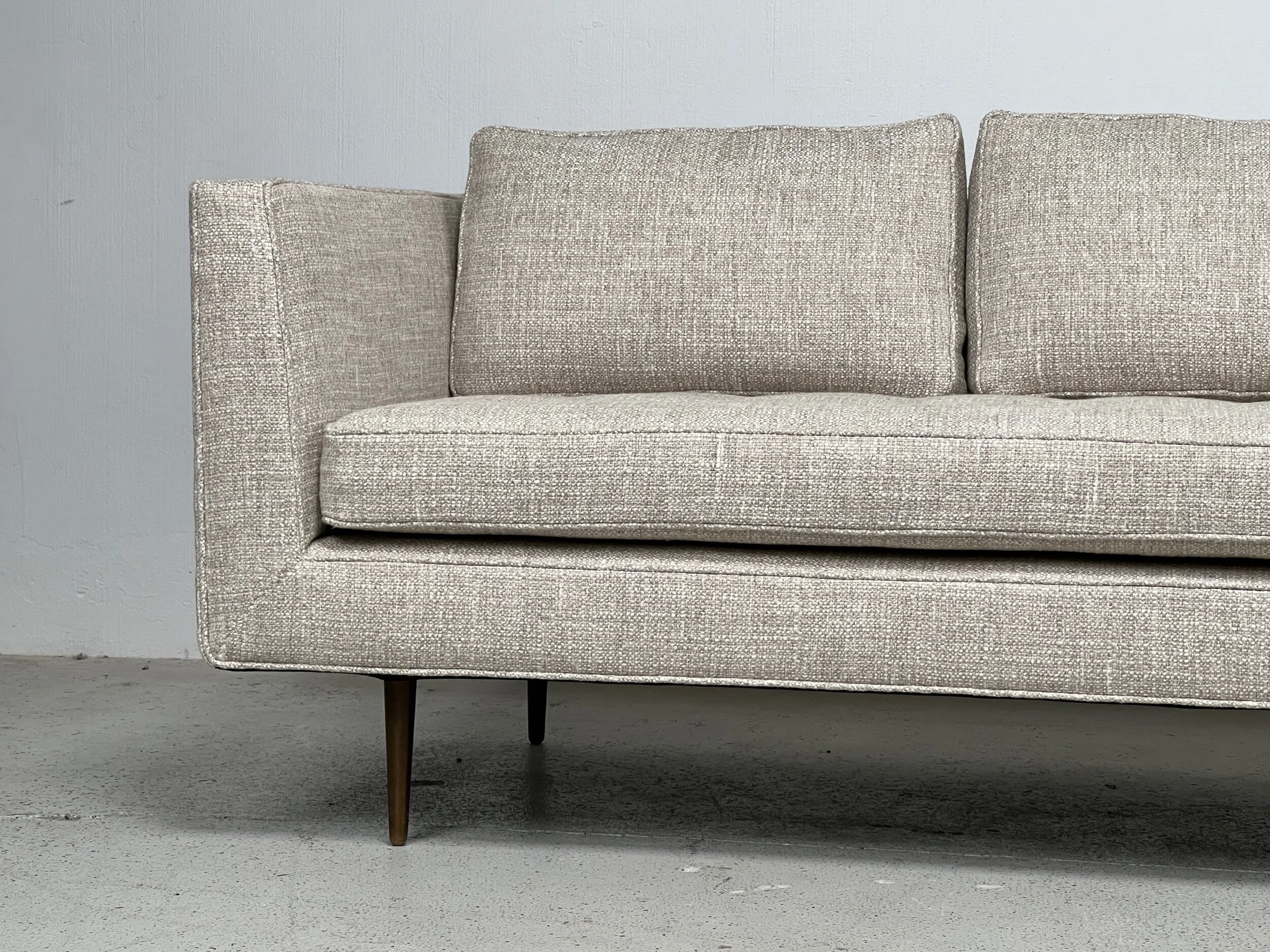 C9D8AEB9-7477-4085-AD74-127F640FC0E7