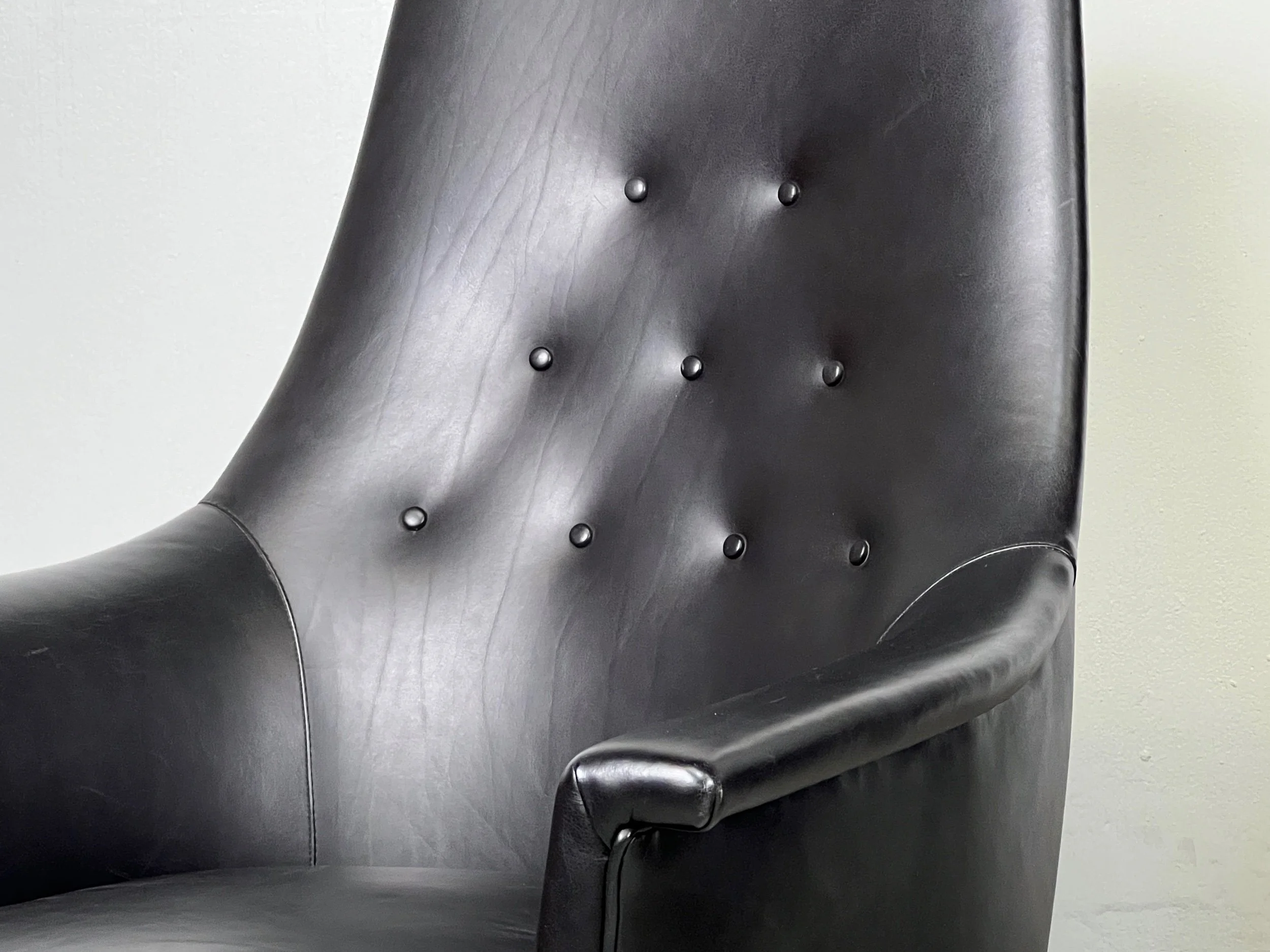 14C51EE0-AD23-4061-870B-2FFFAD5F13C0