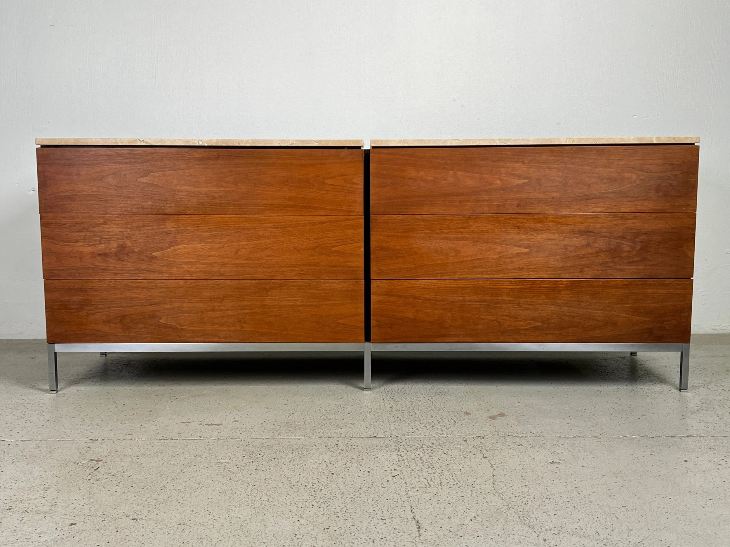 25483A35-90ED-4B3D-9733-DE5492192C07