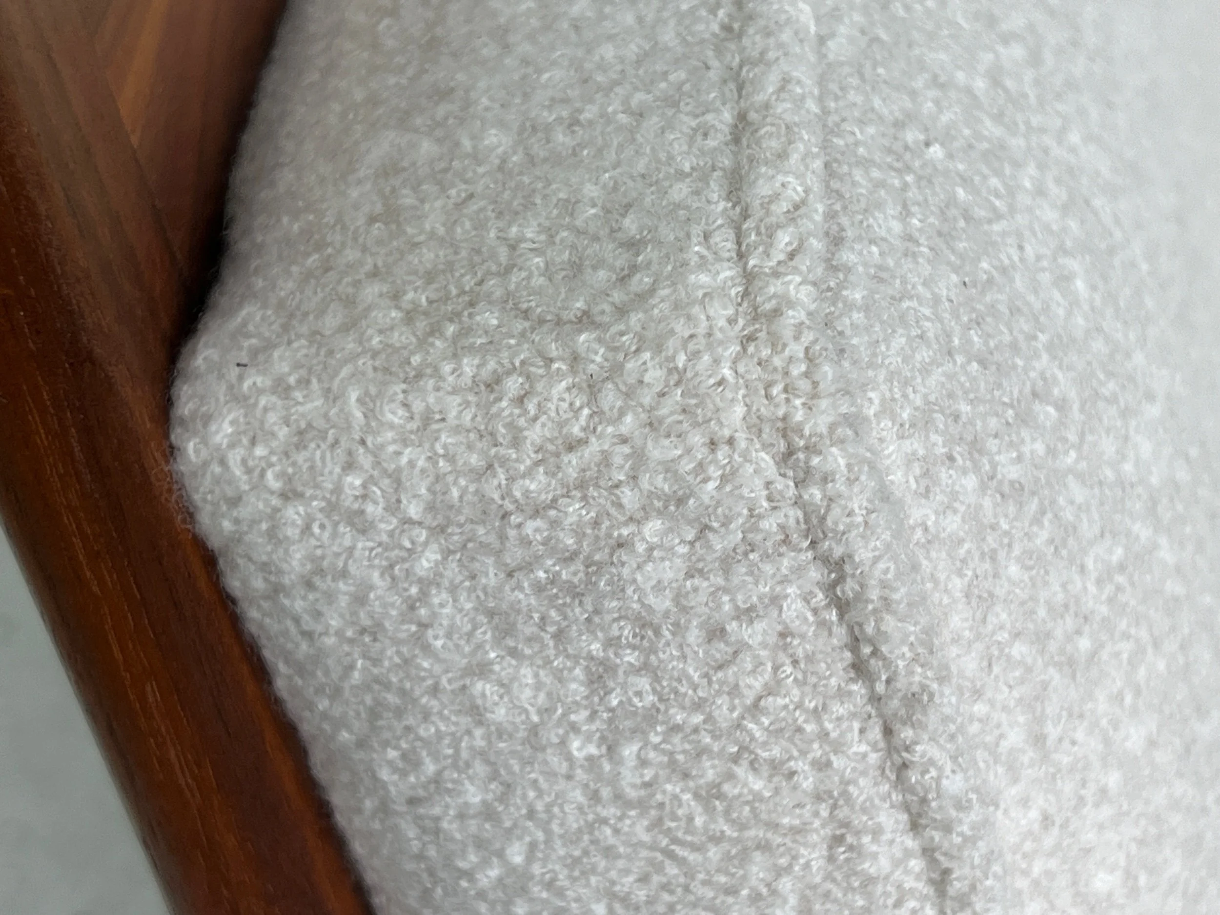 3133607D-16E2-4936-8B46-1FEB7EC14A01