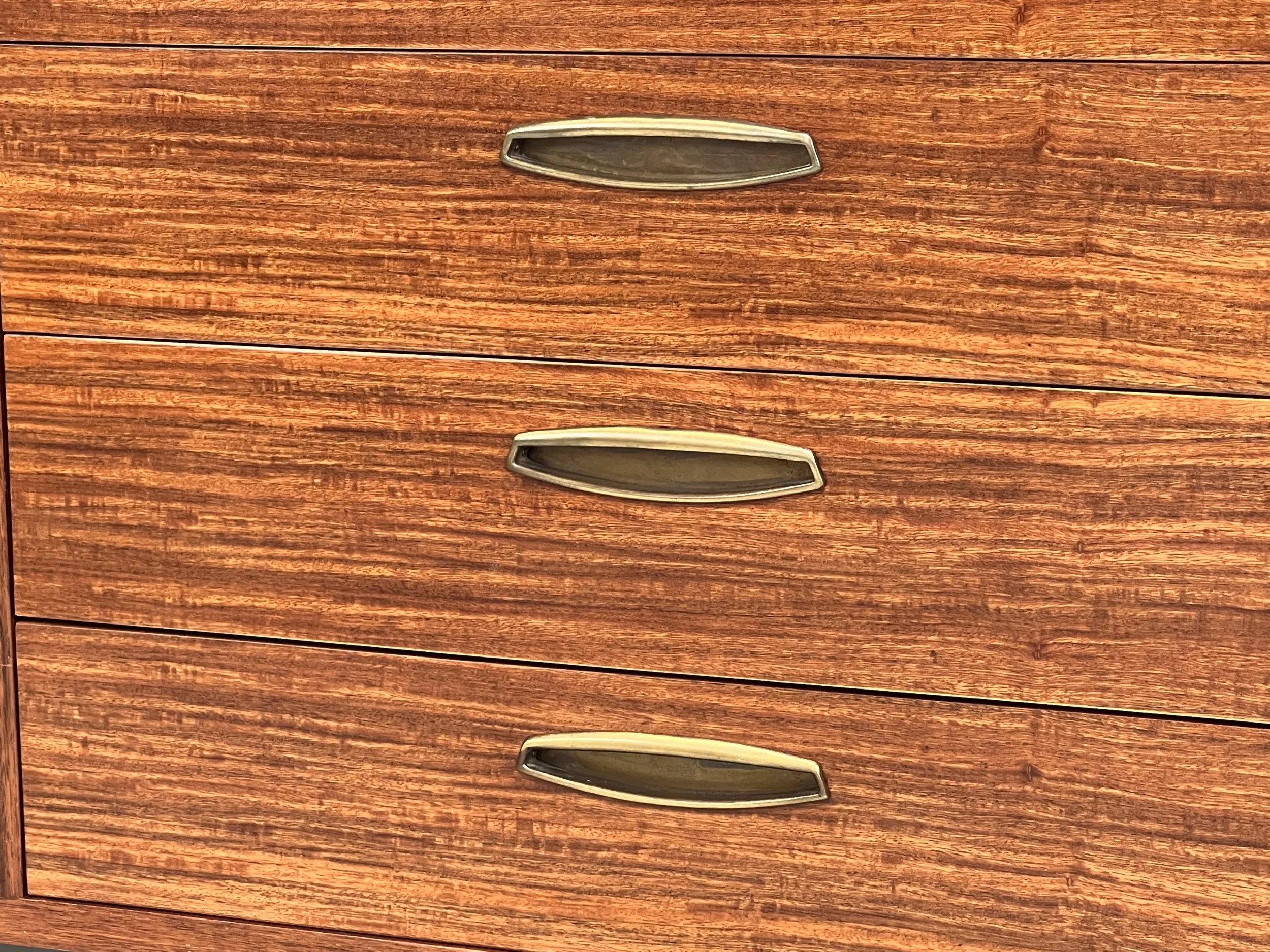 E6BA3D13-E978-4982-9DC8-86BD628B8833