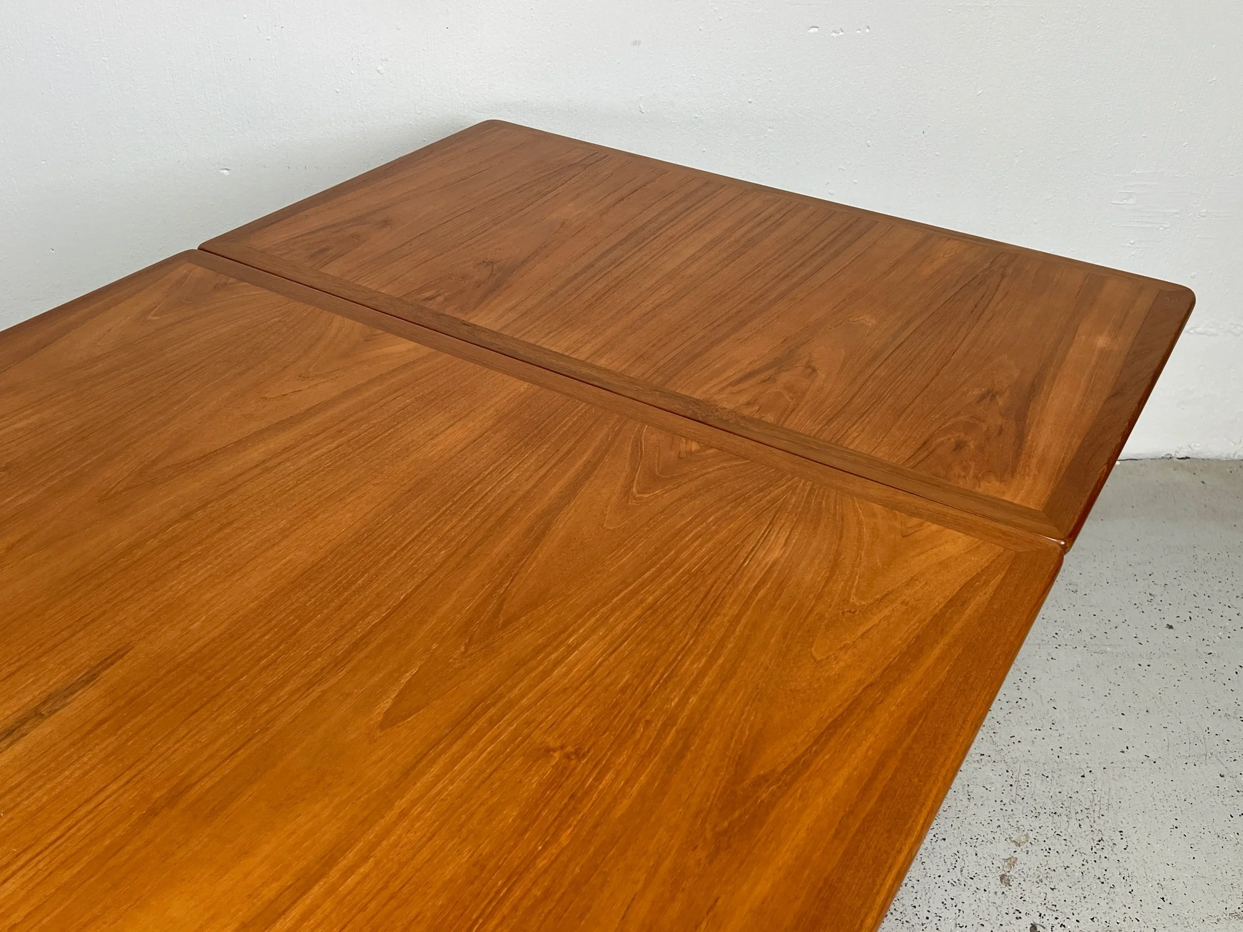 4F0D4D5F-09A1-4FE2-8356-DA6B7A992D99