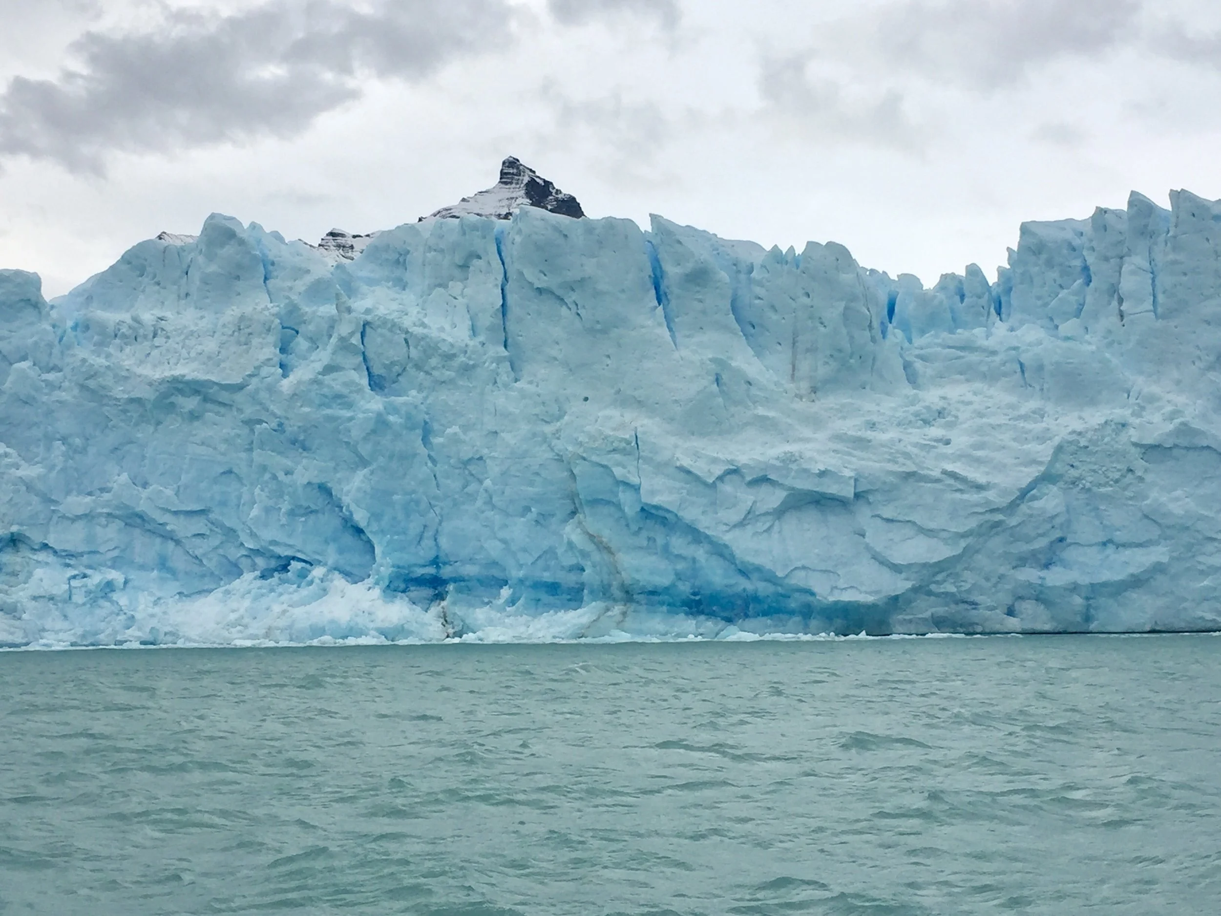 A quick shot of ice breaking (calving) 