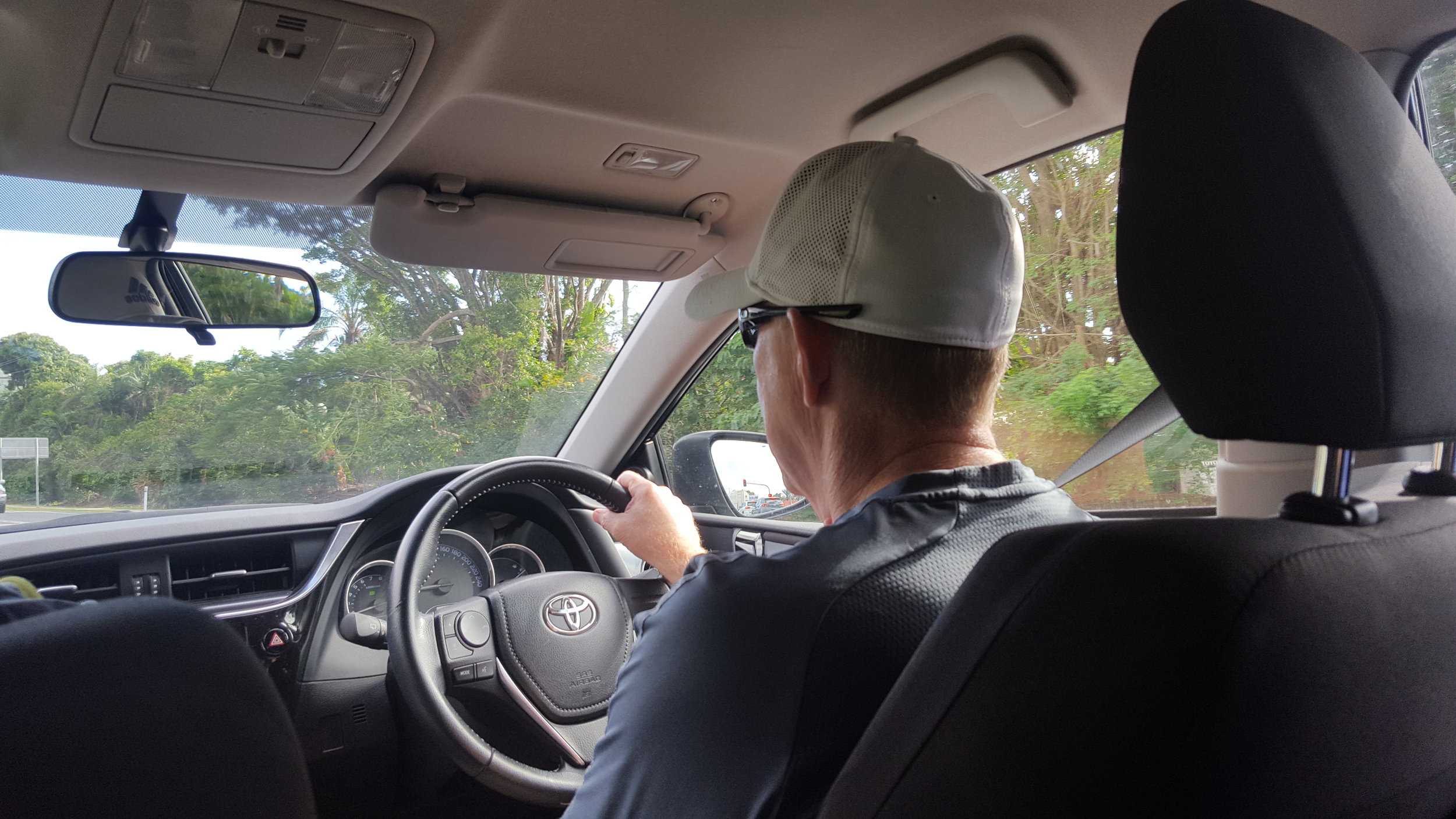 Chip at the wheel on the right side 