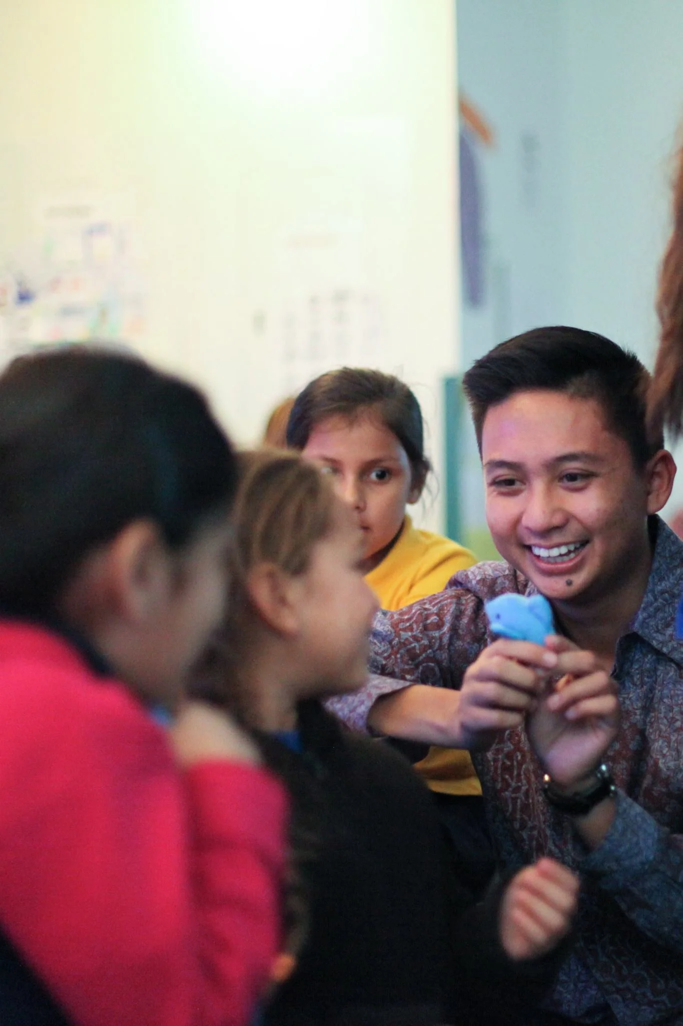 Both President Aiken Sujana and the kids were so enthusiastic about the mini plush animals giveaway. 