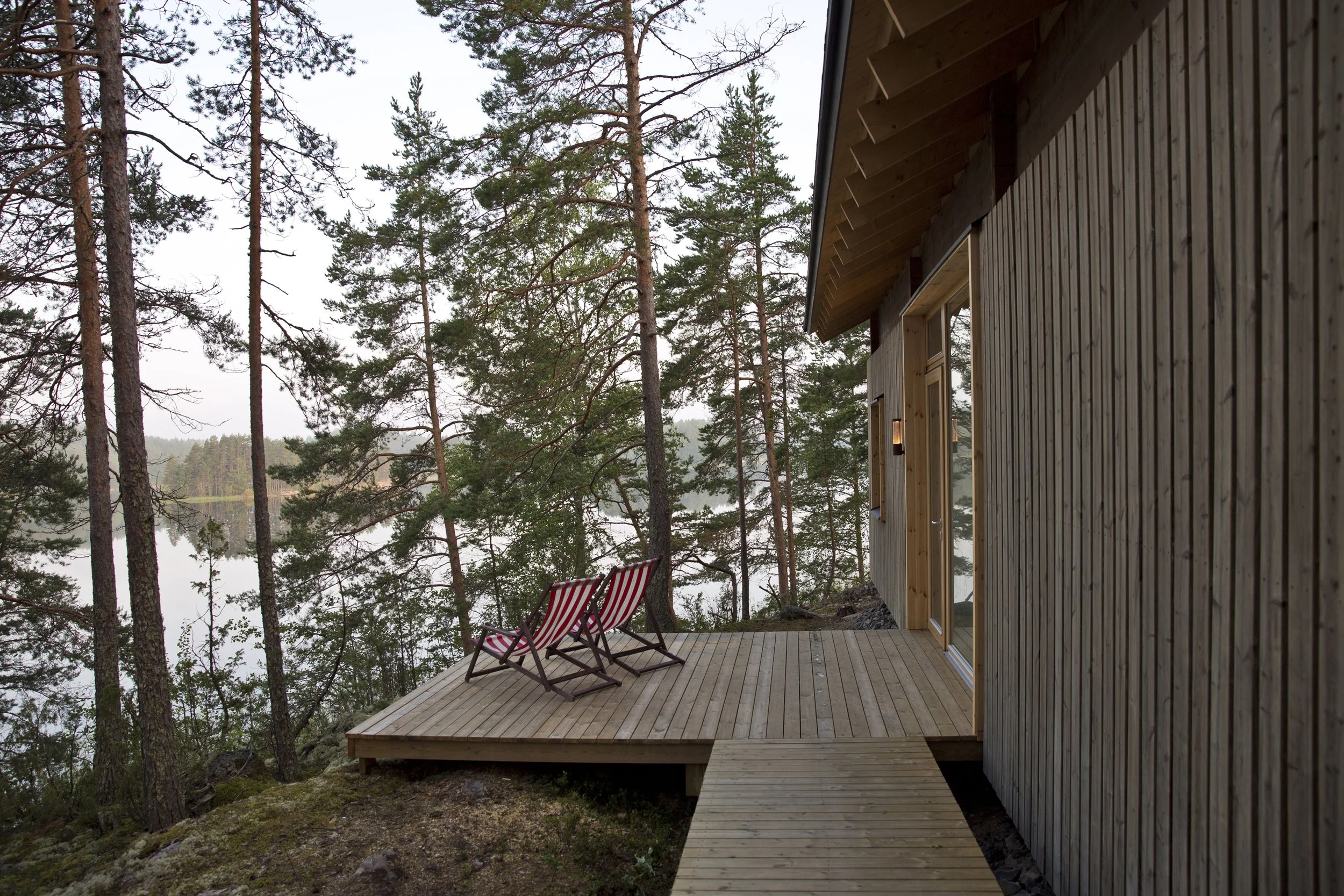 waterfront cabin warm minimalism wood architecture