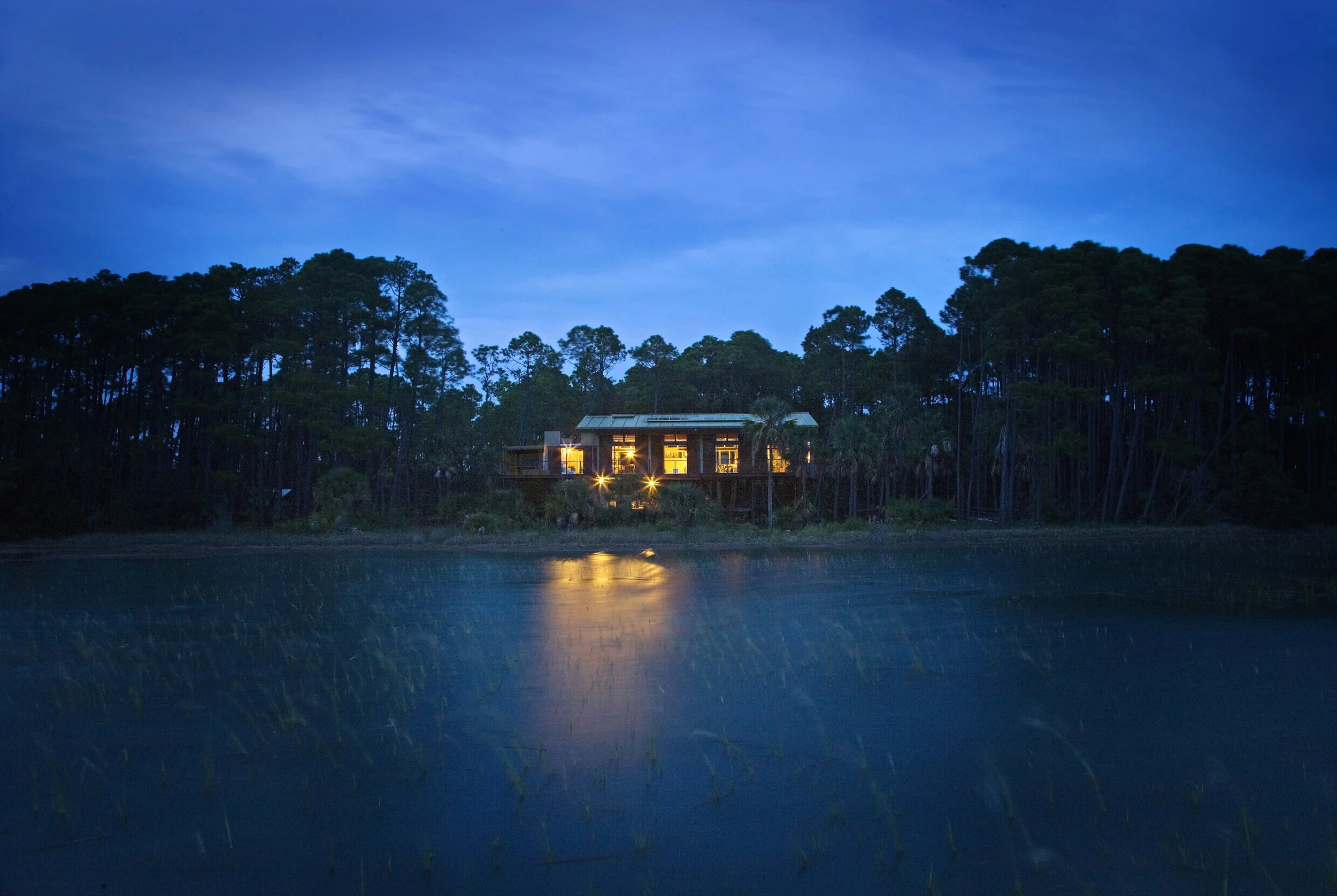 islandhouse_01_img01b.jpg