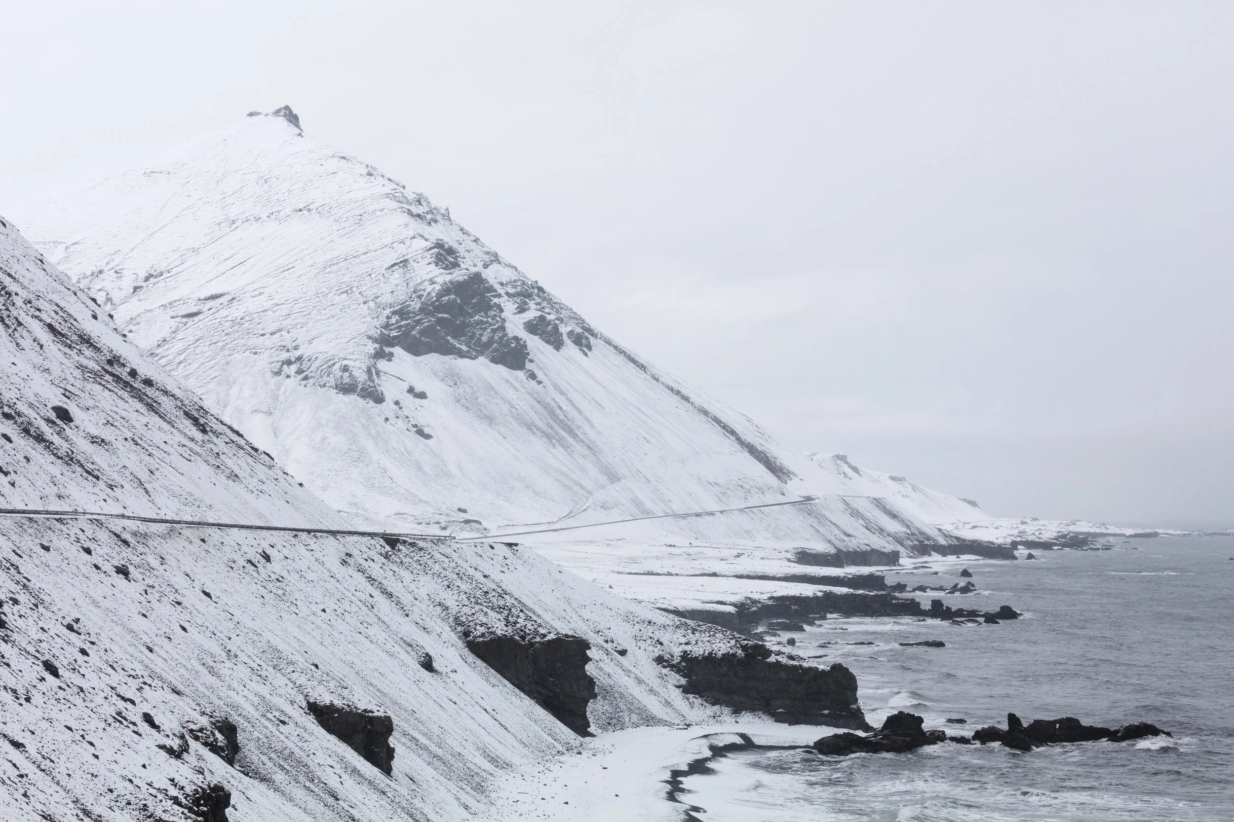 Iceland's+East+Fjords+covered+in+snow+|+East+Iceland+-+Faune.jpg