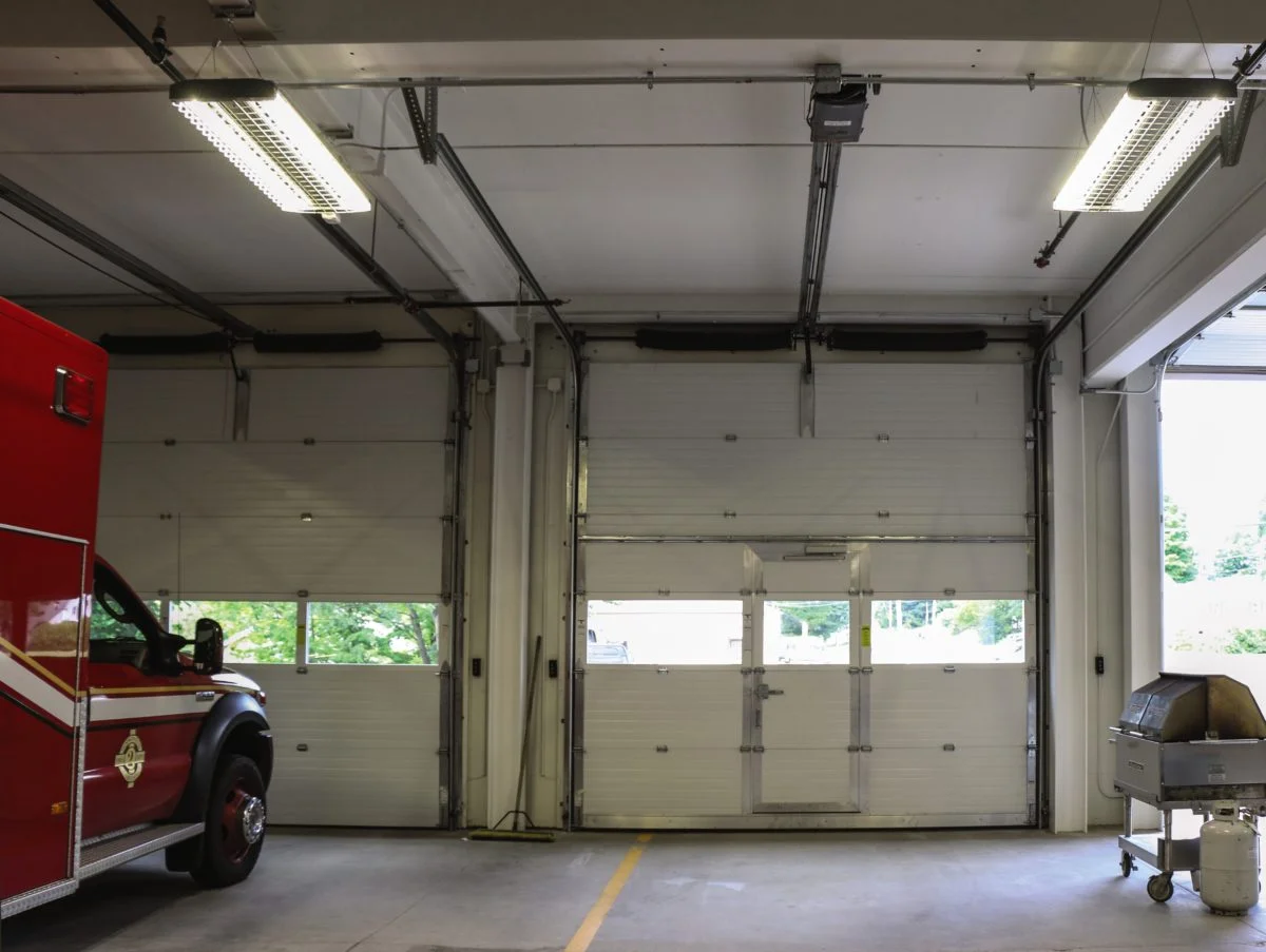 O-CD-SectionalDoor-591-Passthru-1200x903.jpg