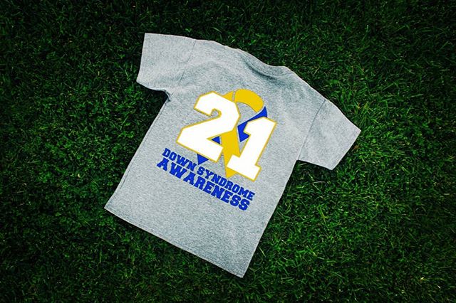 One of the shirts we printed recently for a down syndrome awareness marathon.Gold with royal blue, nice classic combo right there! Call us if you need shirts printed for your cause or event! Link in bio!🎗️🏃🎽🏃&zwj;♀️
.
.
. 
#spuncoprint #screenpri