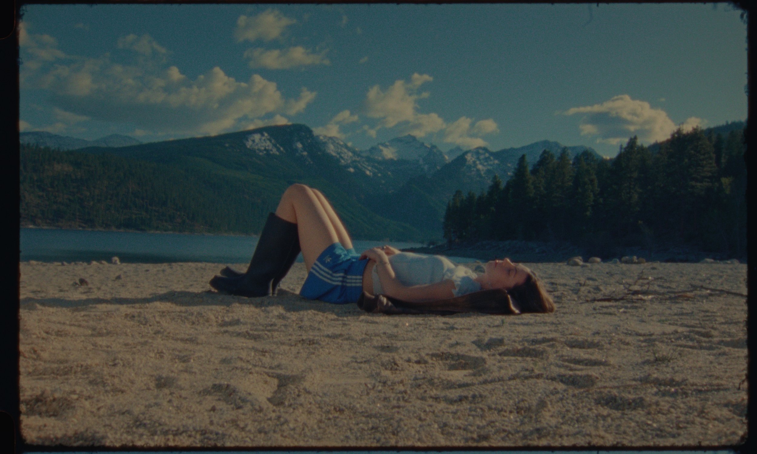 anna got frame grabs_1.118.1.jpg