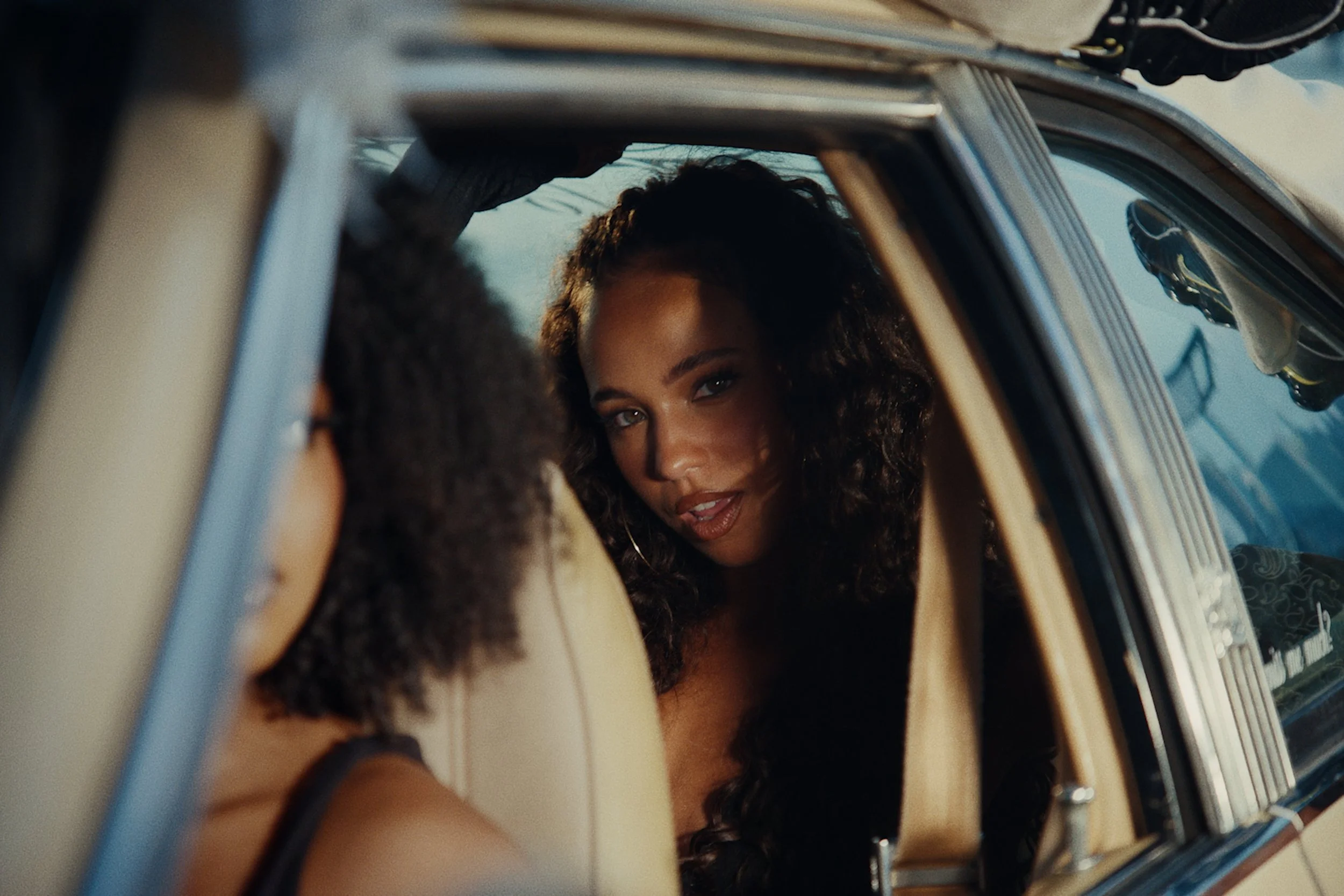 bien stills 2 no letterbox_2.1.5.jpg