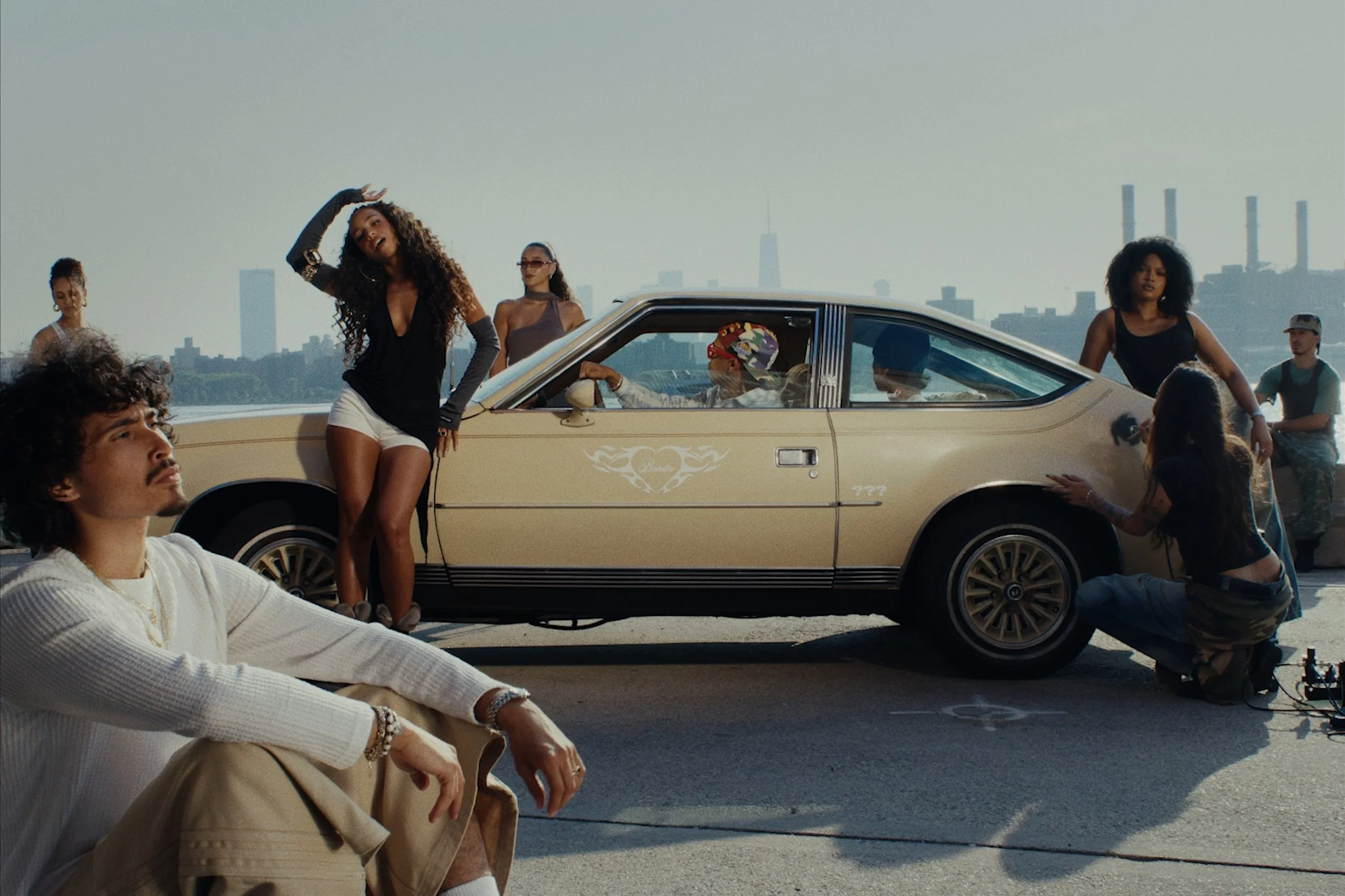 bien stills 2 no letterbox_1.7.1.jpg