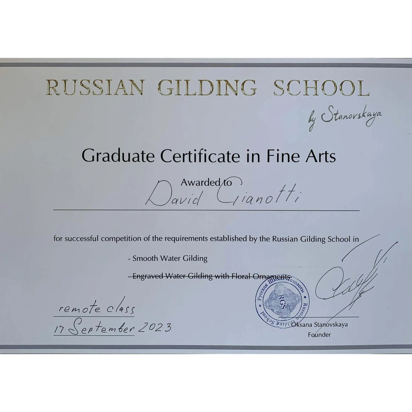 The last couple of weeks I had the pleasure of enhancing my gold leaf gilding with one of the best all the way from Moscow. Can thoroughly recommend Oksana Stanovskaya @oxanastan and her school of gilding. 

#icon #iconographer #iconography #eggtempe