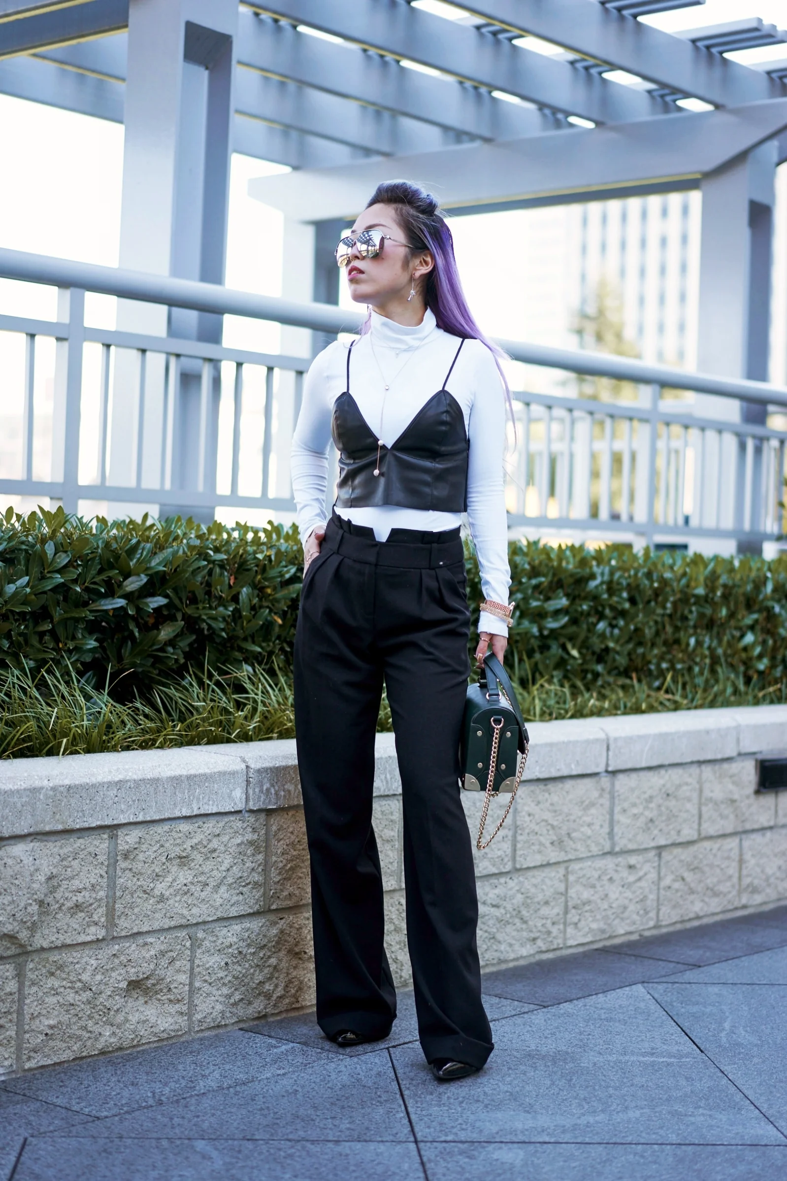 Bellevue Fashion Week Day 2 || Minimalistic Black & White with Dainty Jwelry