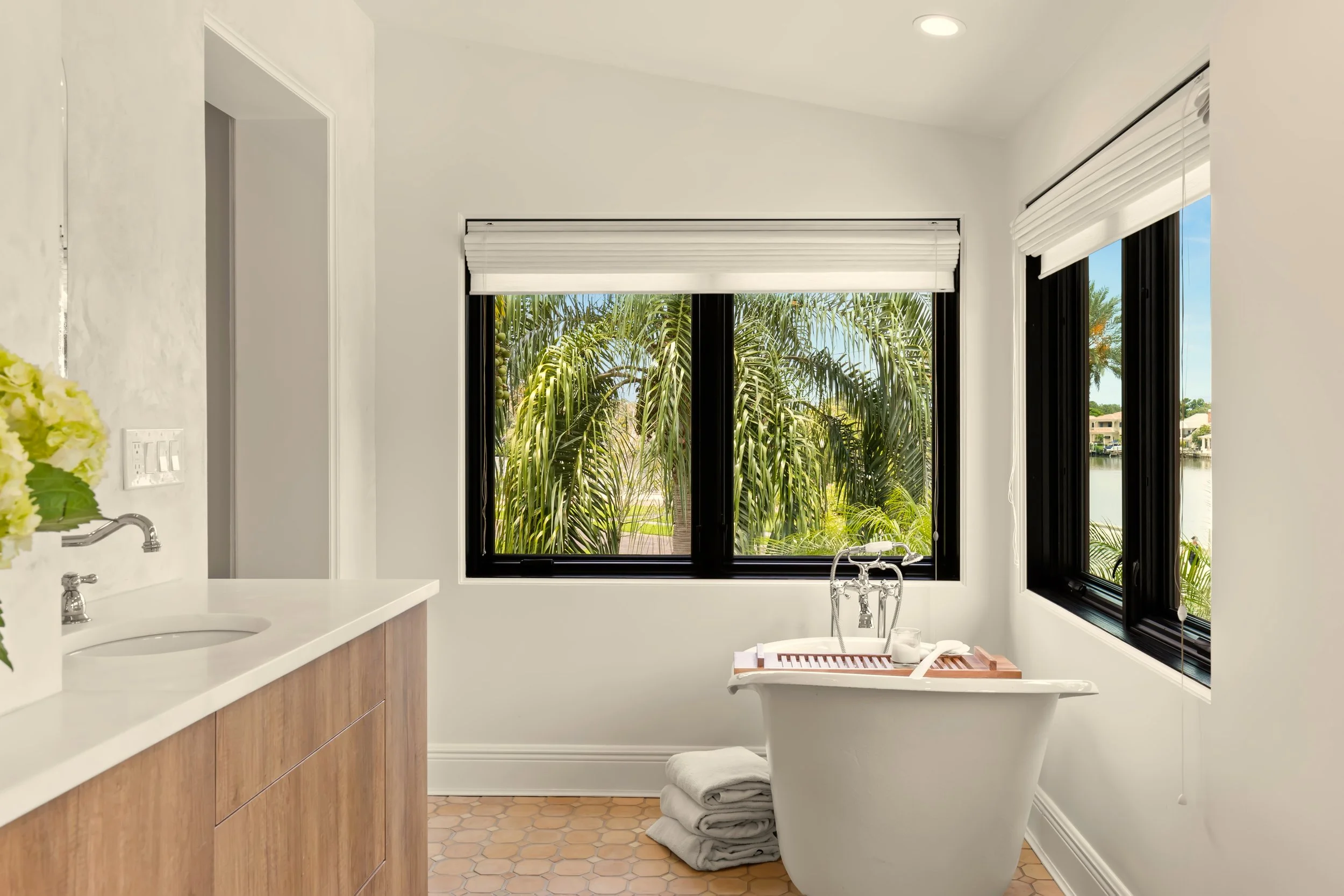 bathroom 2 fixed.JPG