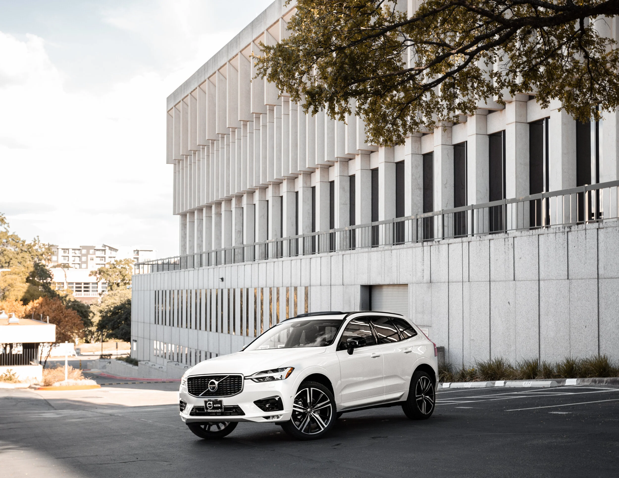 xc60white-3.jpg