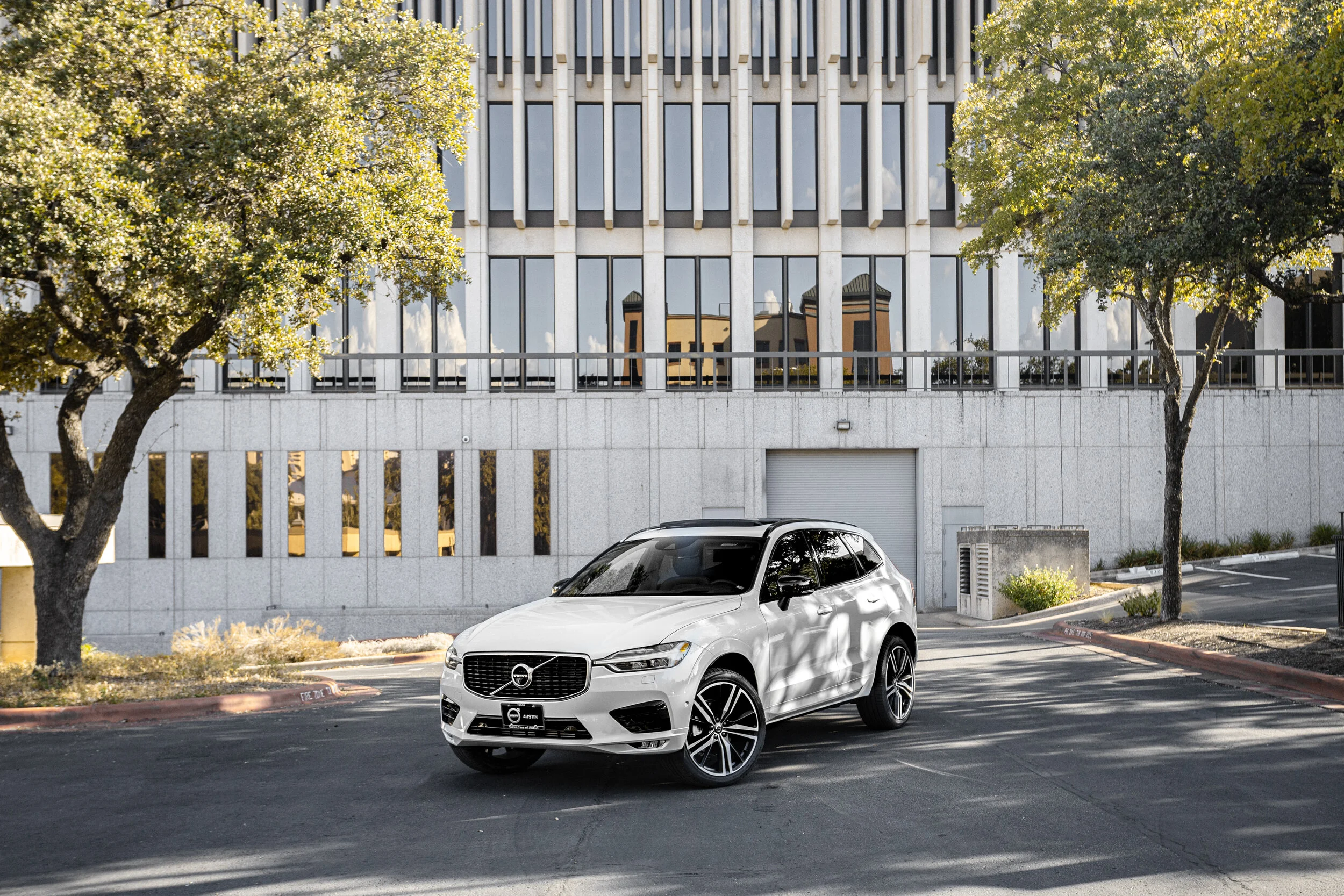 xc60white-4.jpg