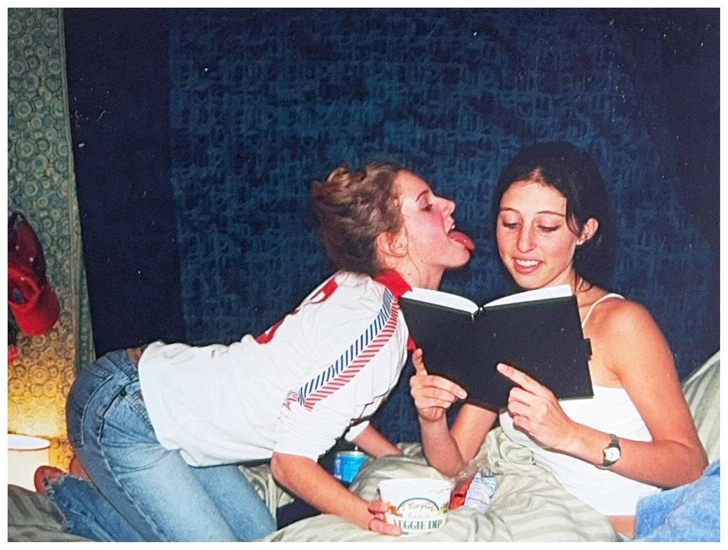 Lana Del Rey licking my roommate (2002?)

I made an offhand reference to this photo in the comments of my friend @katieschlosslsw&rsquo;s post a while back &amp; am still fielding DMs from superfans about it...

Lizzy (as I knew her) was only ever ki