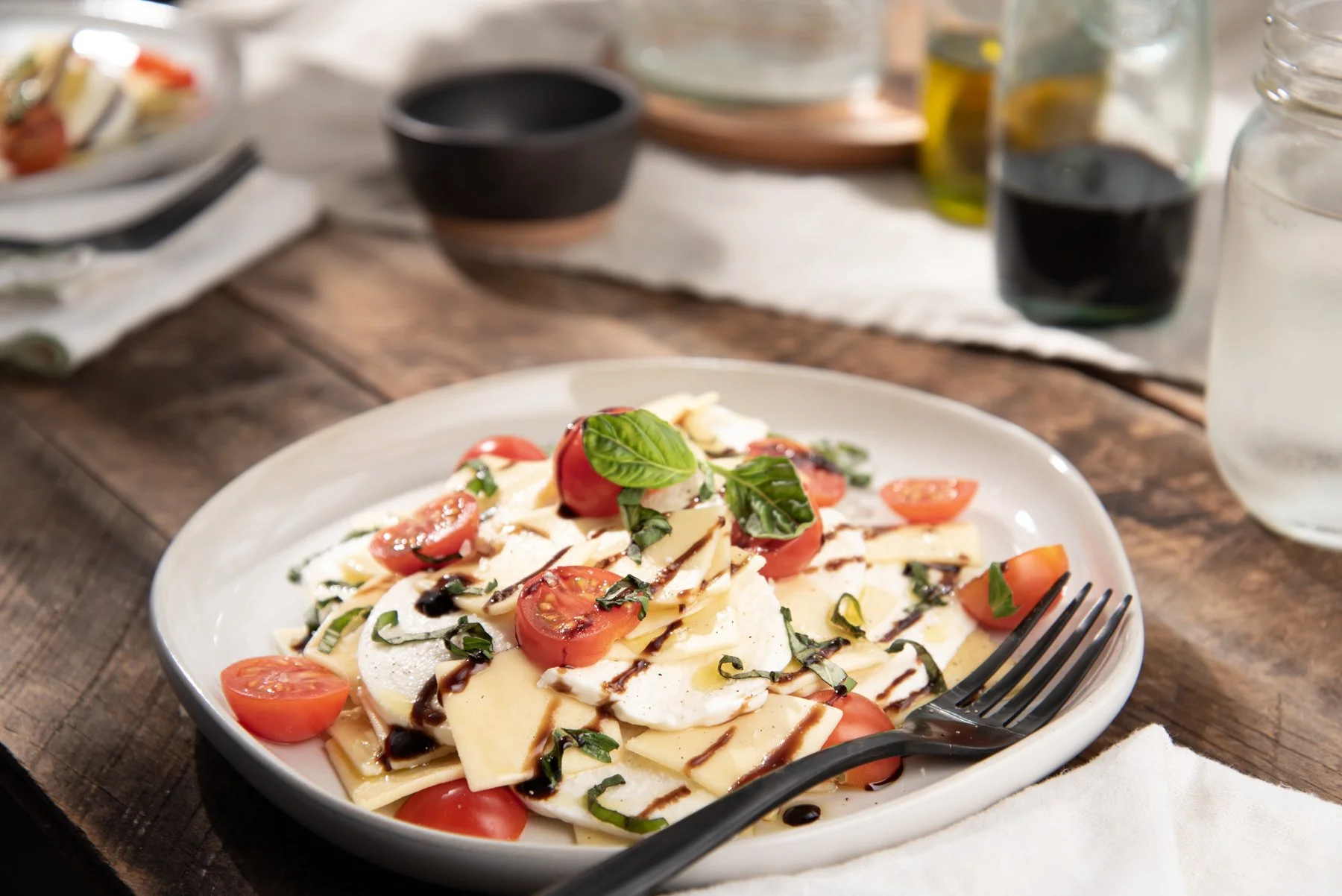 MMHN-Caprese pasta-014.jpg