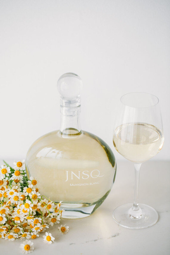 100-layer-cake-jnsq-sauvignon-blanc.jpg