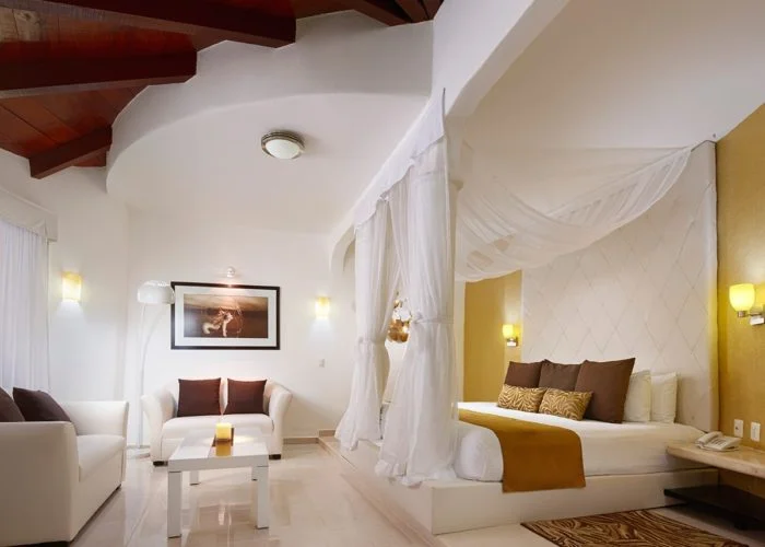 desire-riviera-junior-suite-00-1200x900-1-700x500.jpg