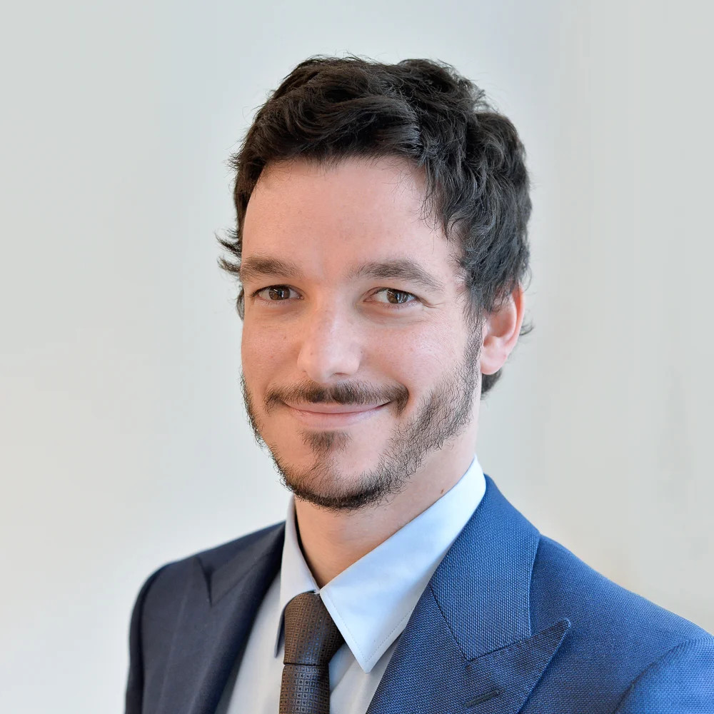 ALAN WELTMAN BUCH Vice President 8 years of experience in investment banking and wealth management Former Financial Analyst at ASP. Consulting Group, Austria; BA Business Administration, Lauder Business School; BA Communication and Media, Pontifícia Universidade Católica de São Paulo