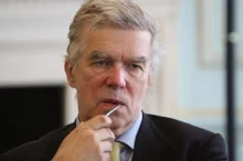 440px-Robert_Cooper_at_the_Europe_and_the_world_in_2023_-_Jubilee_Dialogue_event_in_London.jpg