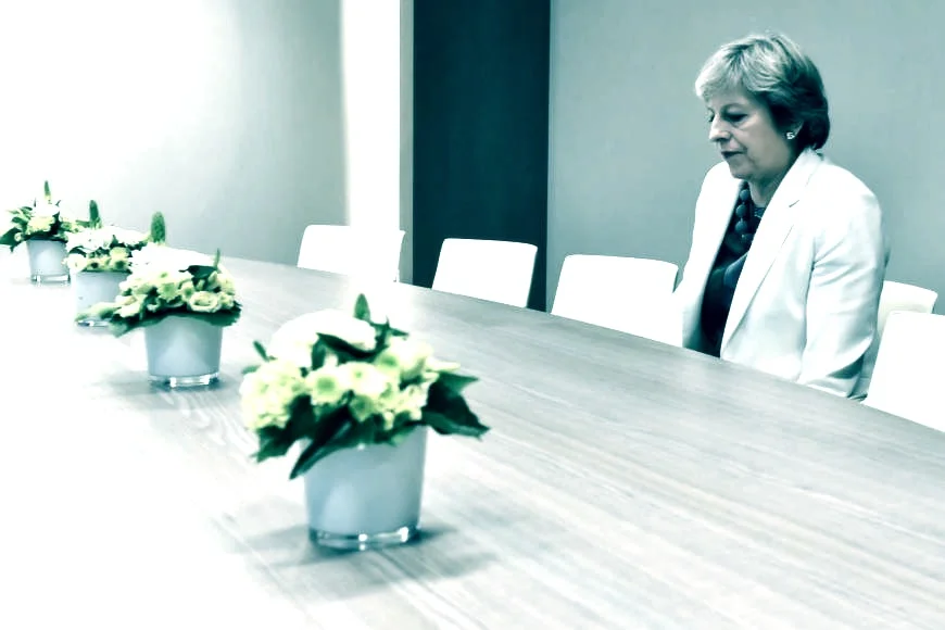 f-theresa-a-20171022-870x580.jpeg