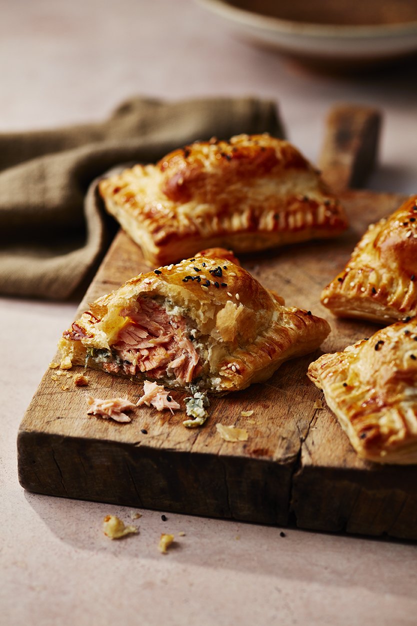 Mini salmon en croute.jpg