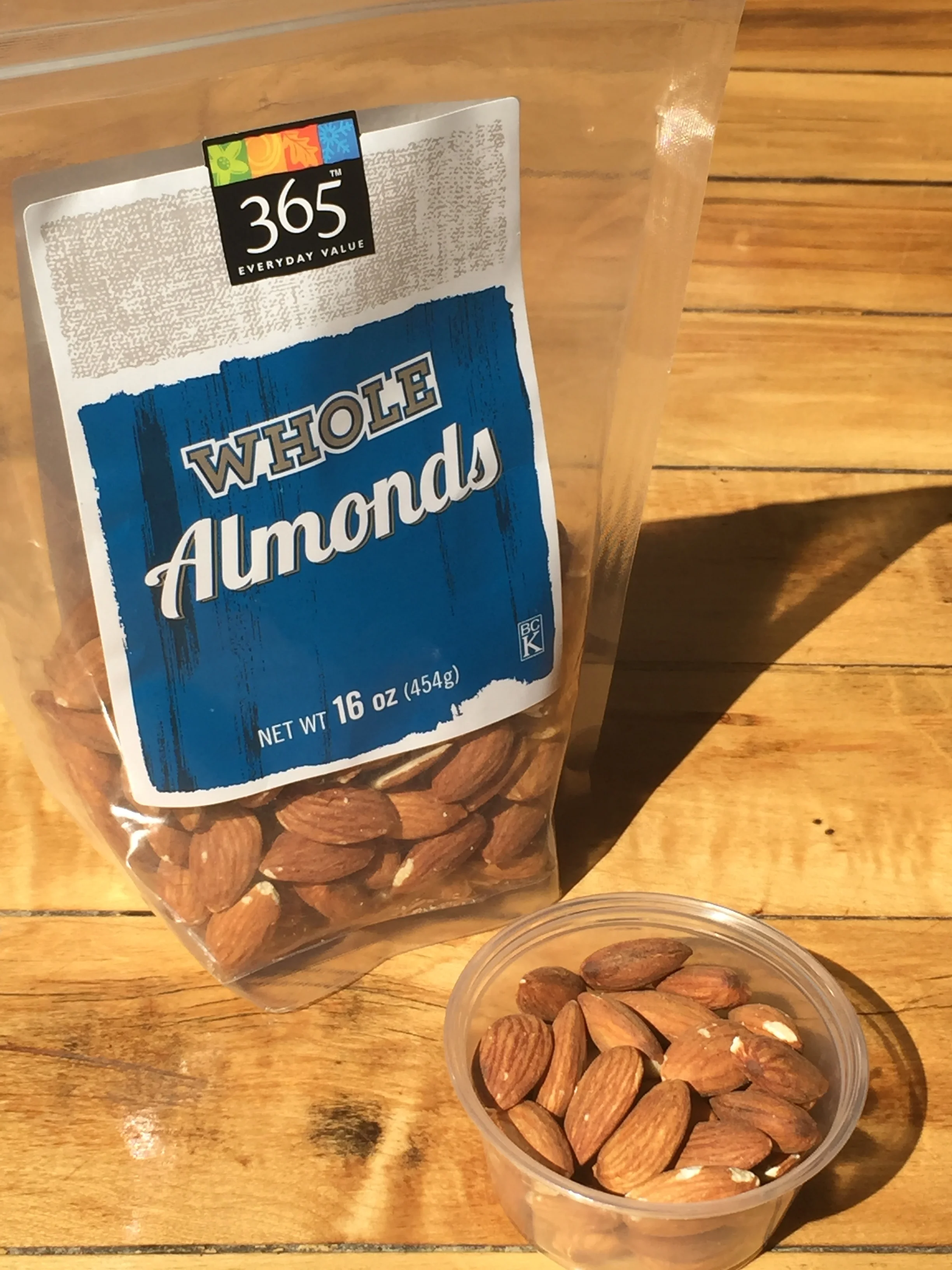 Healthy Snacks: Almonds