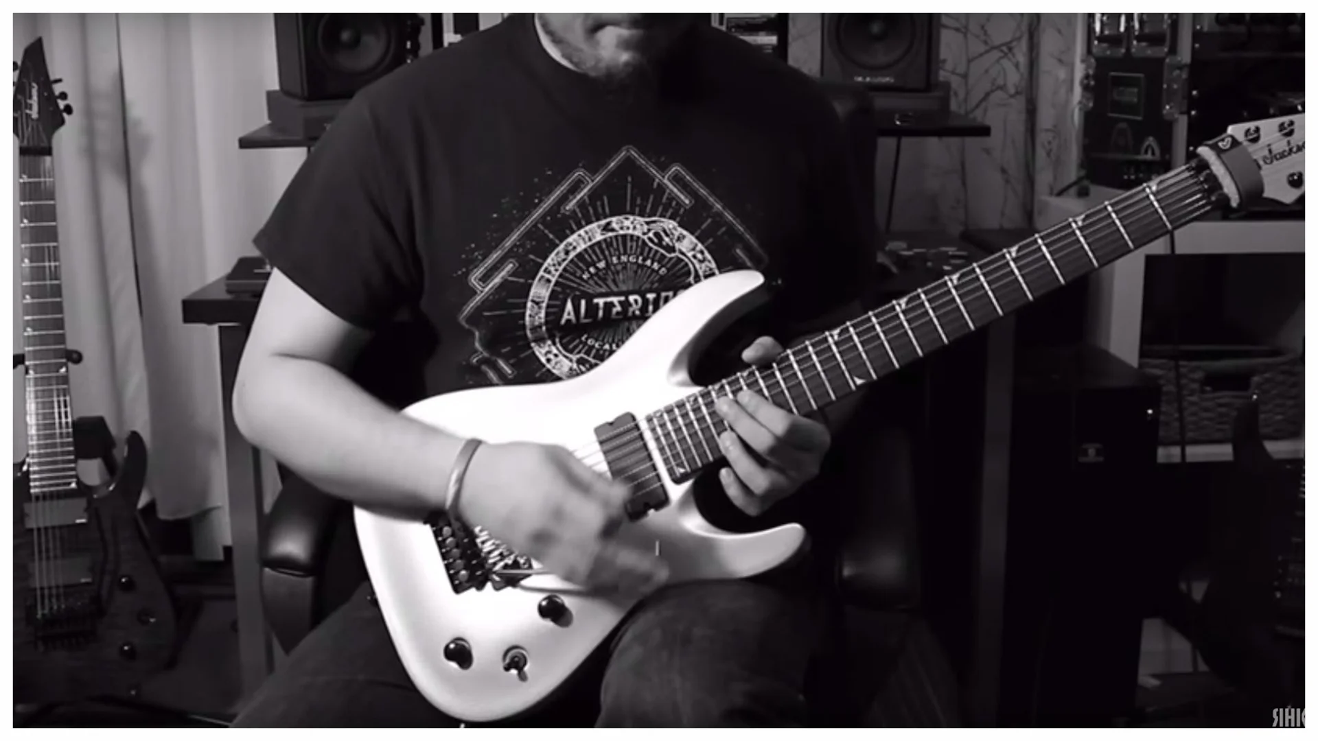 Eric Pellegrini - Journey To The Paradiso (Guest Solo)