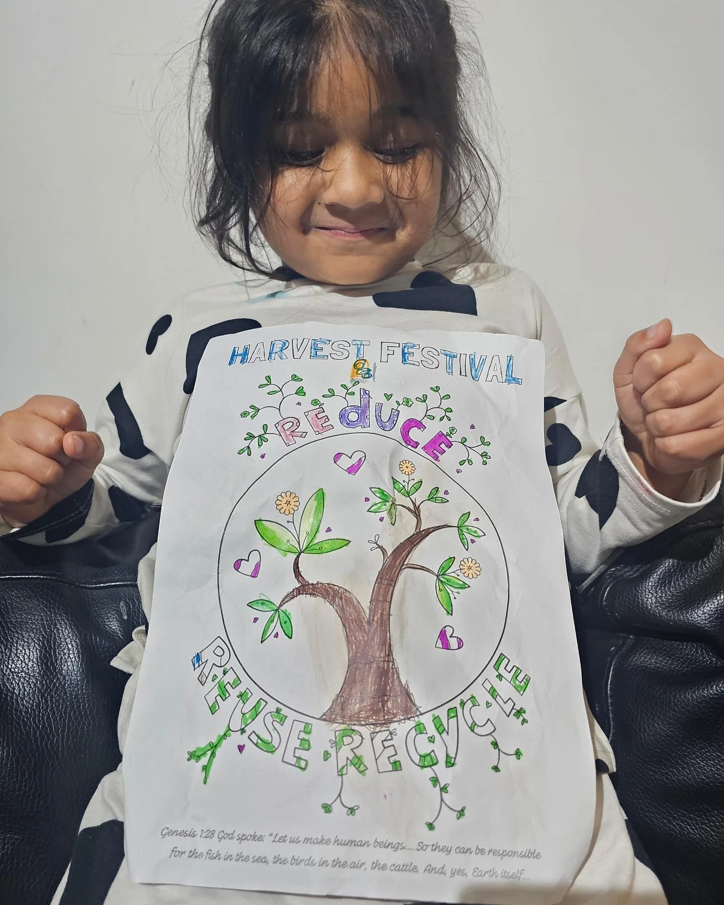 Eliana did some beautiful colouring at our Harvest Festival celebration today. Well done!
