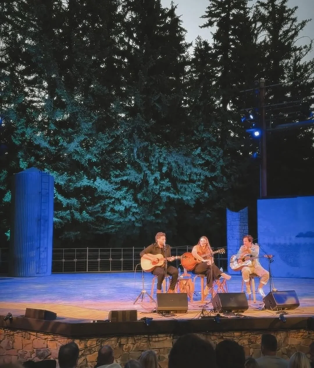 Last week, Makayla was invited by @bluebirdcafetn to participate in @sundanceresort&rsquo;s concert series, bringing some Nashville magic to Utah! Along with the amazing views, Makayla got to share the stage with the ever-talented @ryan.larkins and @