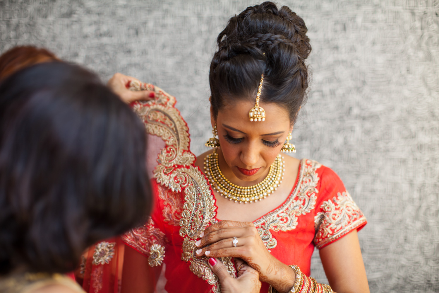 Indian Bridal Makeup That Complements Your Bridal Outfit | Nykaa's Beauty  Book