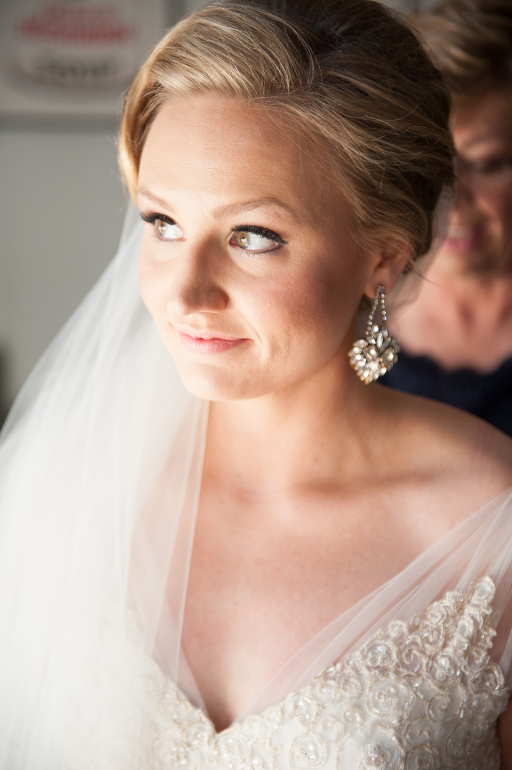 Brett-Dorrian-Minneapolis-Minnesota-Wedding-Makeup-Hair-and-Photography