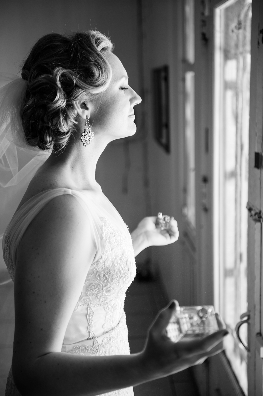 Brett-Dorrian-Minneapolis-Minnesota-Wedding-Makeup-Hair-and-Photography