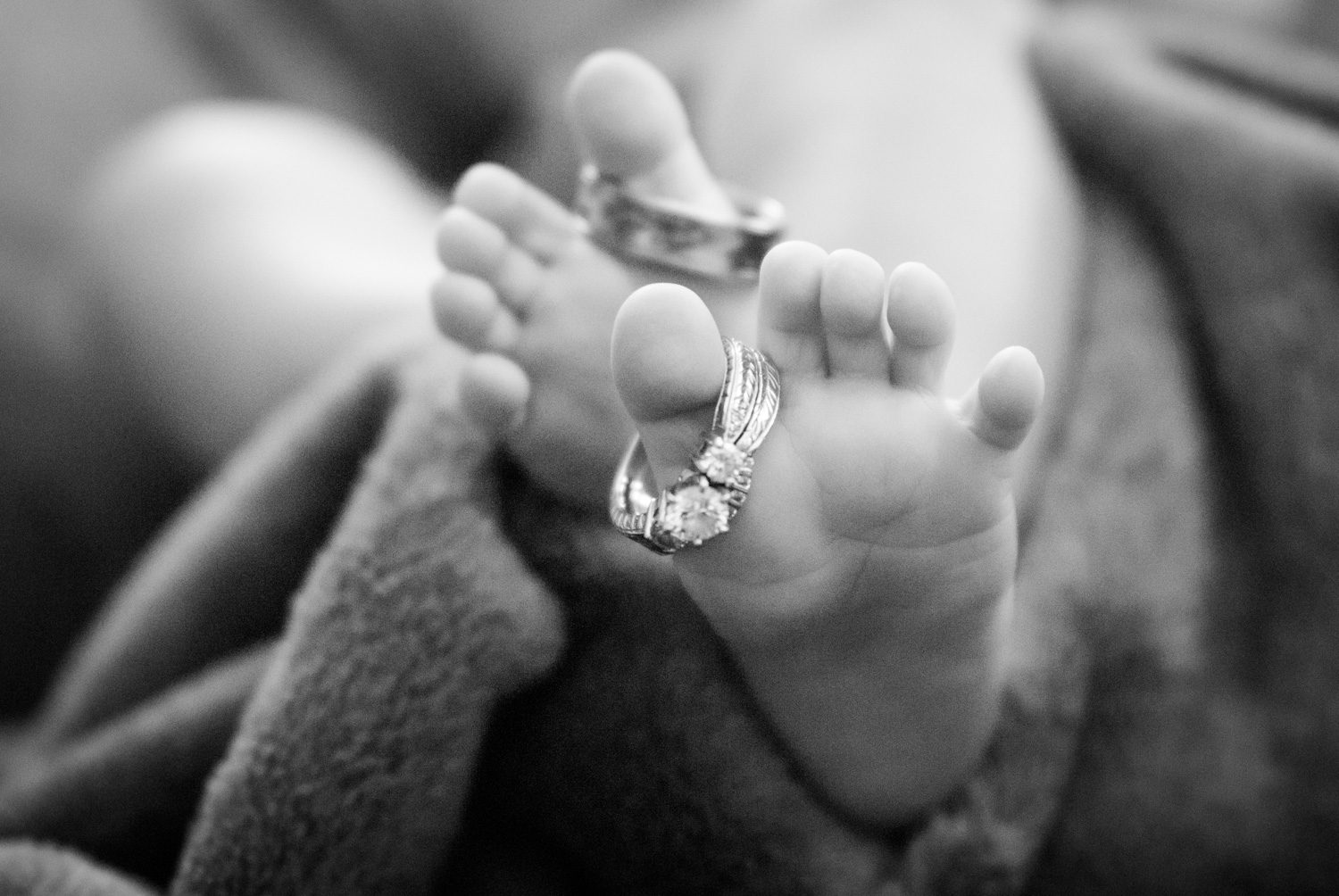Minneapolis-Newborn-Photography-Brett-Dorrian-Artistry-Studios