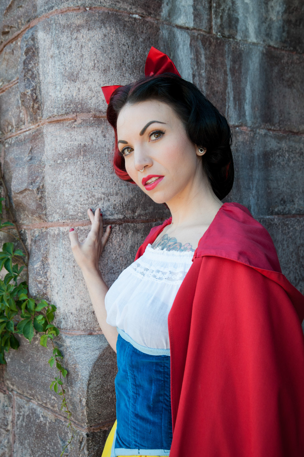 web-web-40BD_SnowWhite_Lavender40.jpg