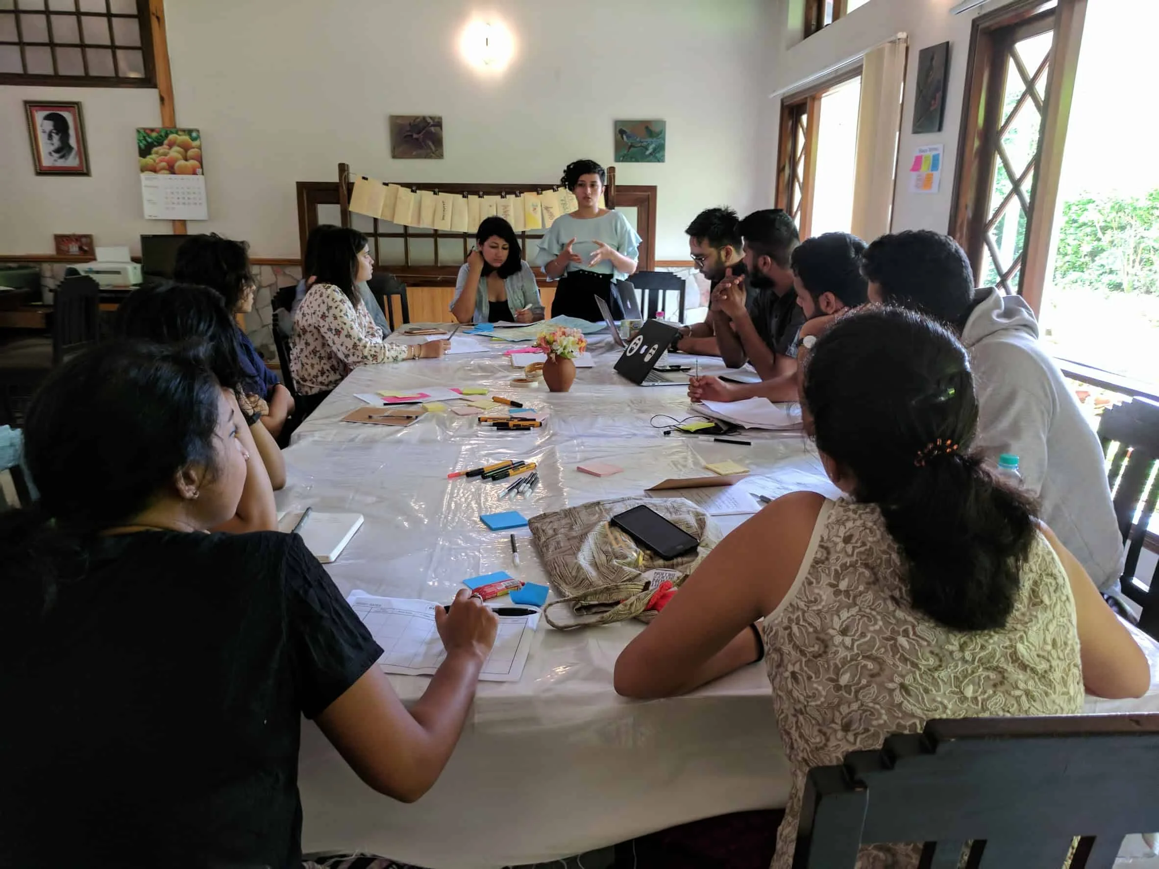 Brainstorms & Roundtables with the Design Thinking facilitator Kritika Hora.