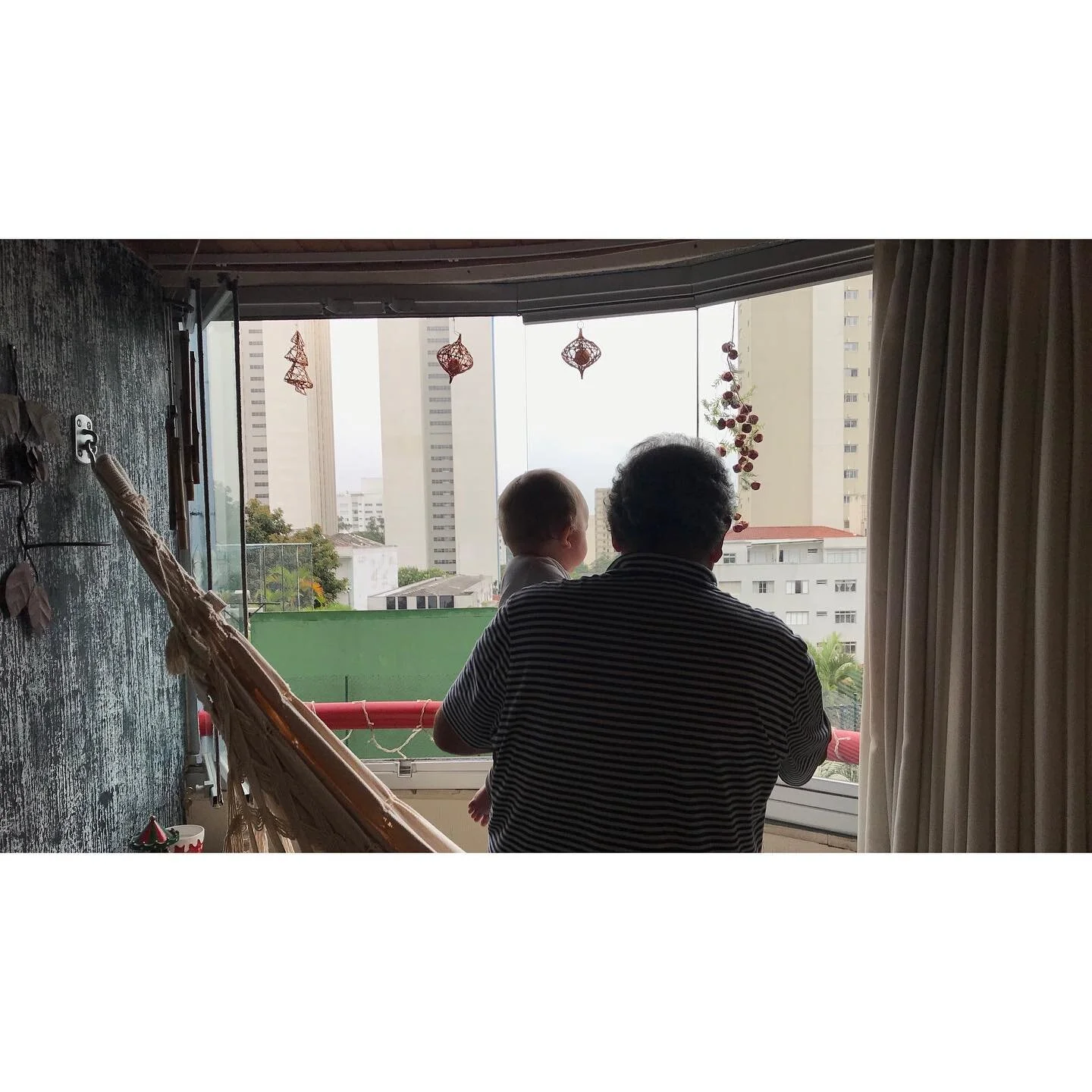 Bye bye S&atilde;o Paulo and Bye bye to Vov&ocirc; Brazil. Home time ✈️ .
.
.
.
#saopaulo #grandparents #grandson #baby #brazil #window #skies #instadaily #instagood